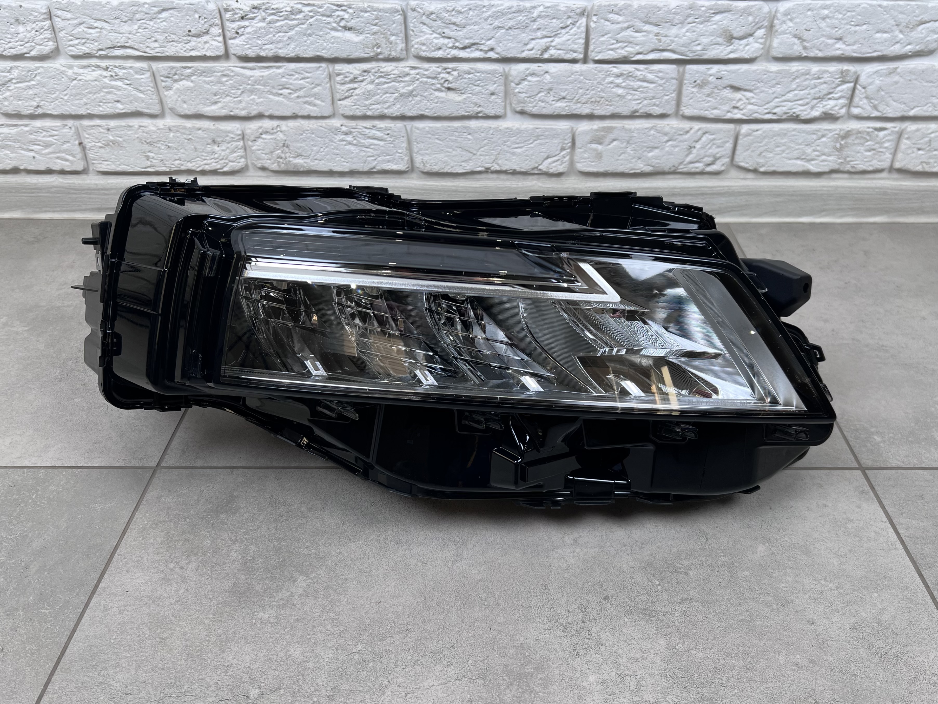 Права фара Nissan Rogue / X-Trail T33 2021+ 2