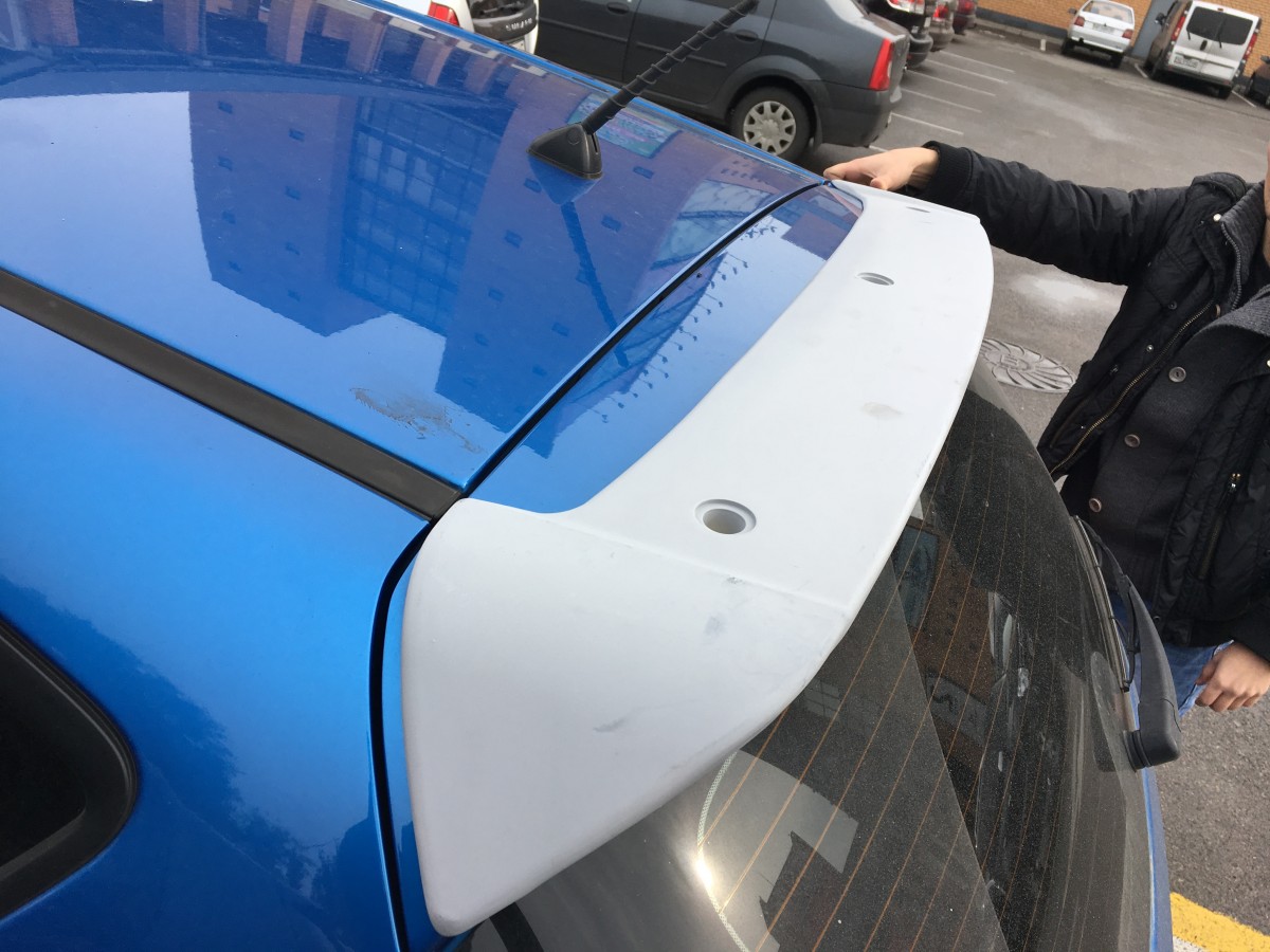 Спойлер козирок Hyundai I 30 2007-2011 хетчбек ABS пластик під фарбування 4