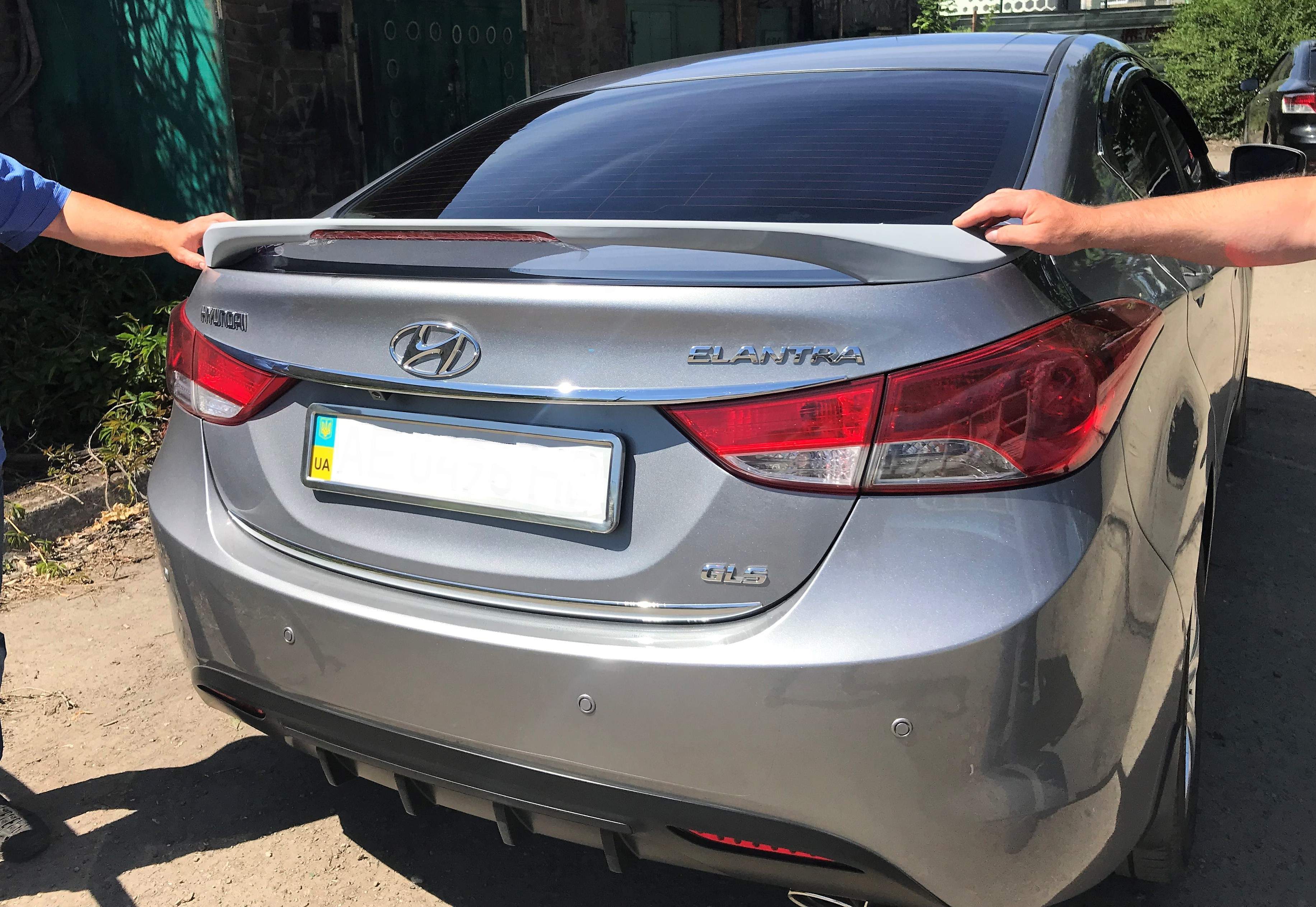 Спойлер на багажник Hyundai Elantra MD 2010-2015 зі стоп сигналом ABS пластик 3