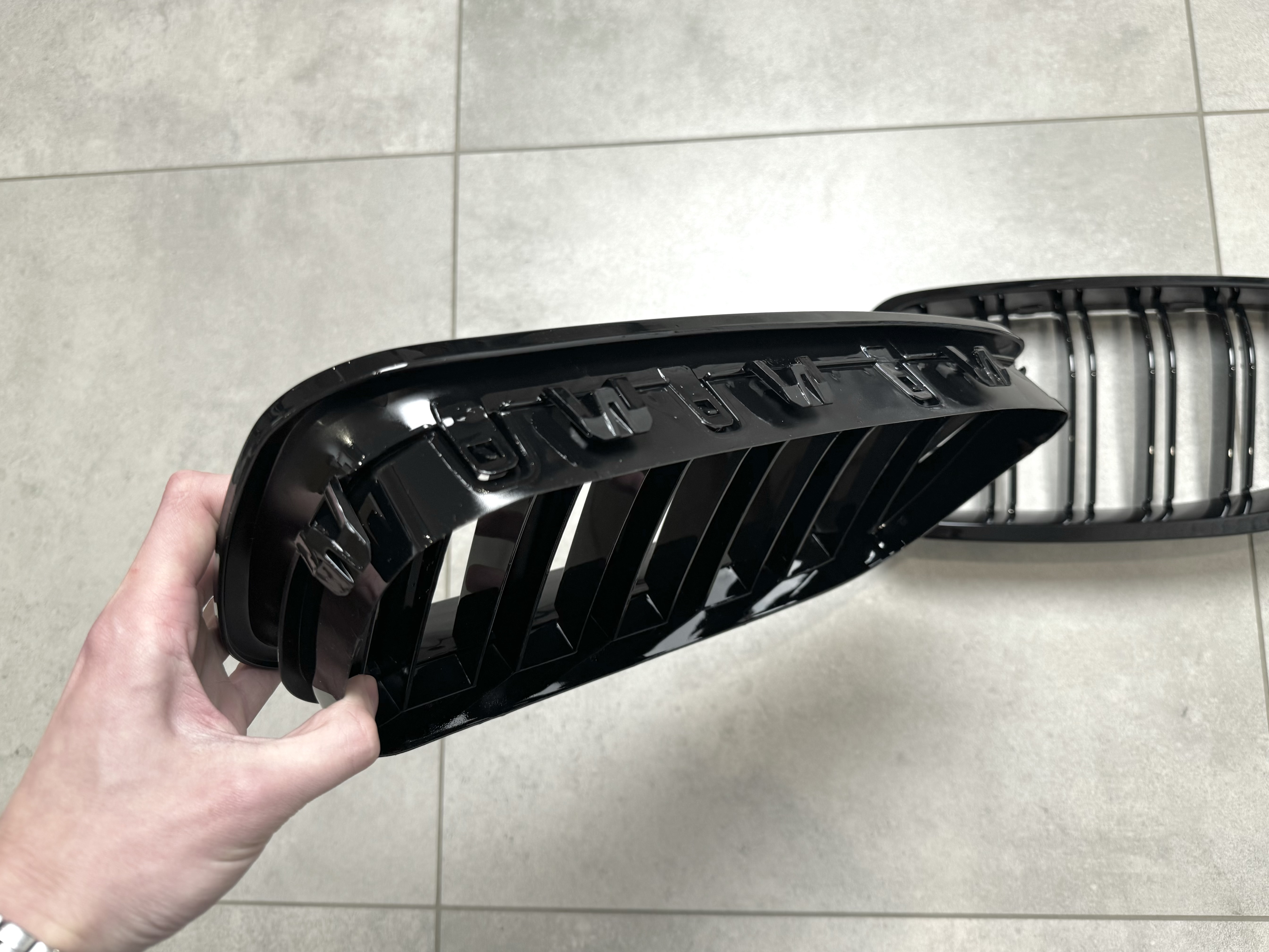 Решітки радіатора ніздрі M5 стиль BMW 5 series F10 F11, чорний глянець 2шт. 2