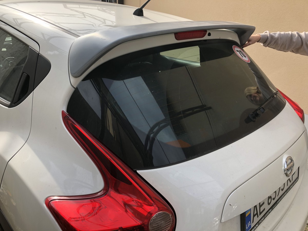 Спойлер козирок Nissan Juke 2011-2018 ABS пластик під фарбування 3