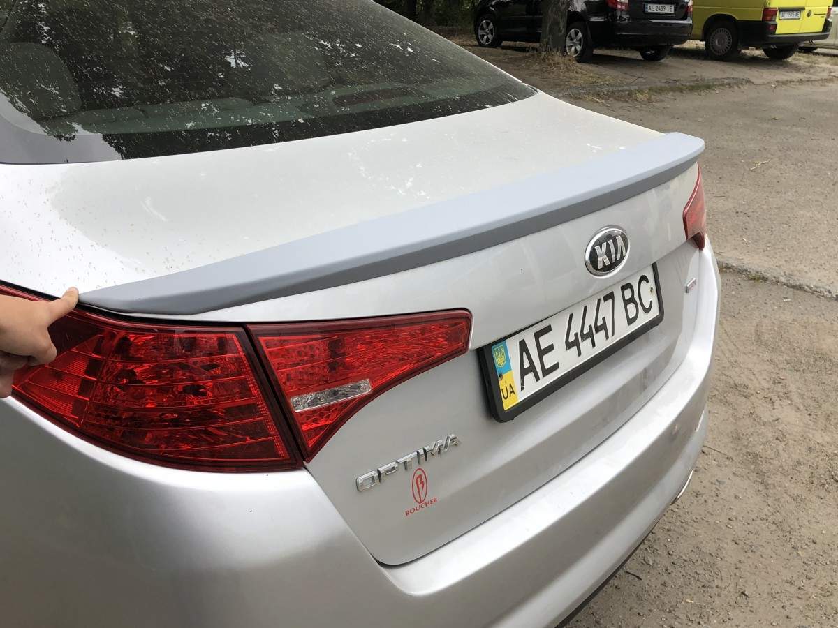 Спойлер ліп на багажник Kia Optima 2010-2013 ABS пластик під фарбування 3