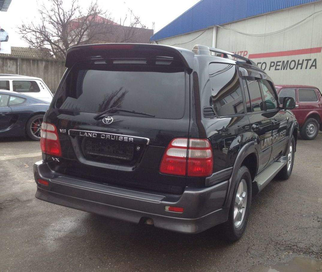 Спойлер козирок Toyota Land Cruiser 100 / Lexus LX 470 1998-2007 ABS пластик колір чорний, модель Maxi 2