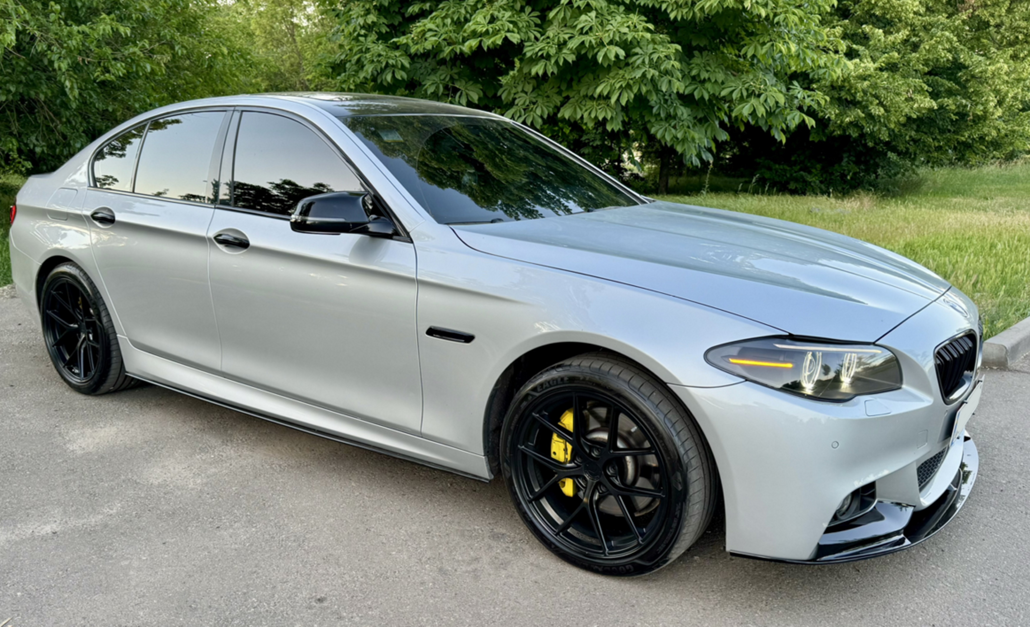 Леза на пороги Чорний глянець (M-Performance) на BMW 5 Series F10 / F11 2010-2017 року 6