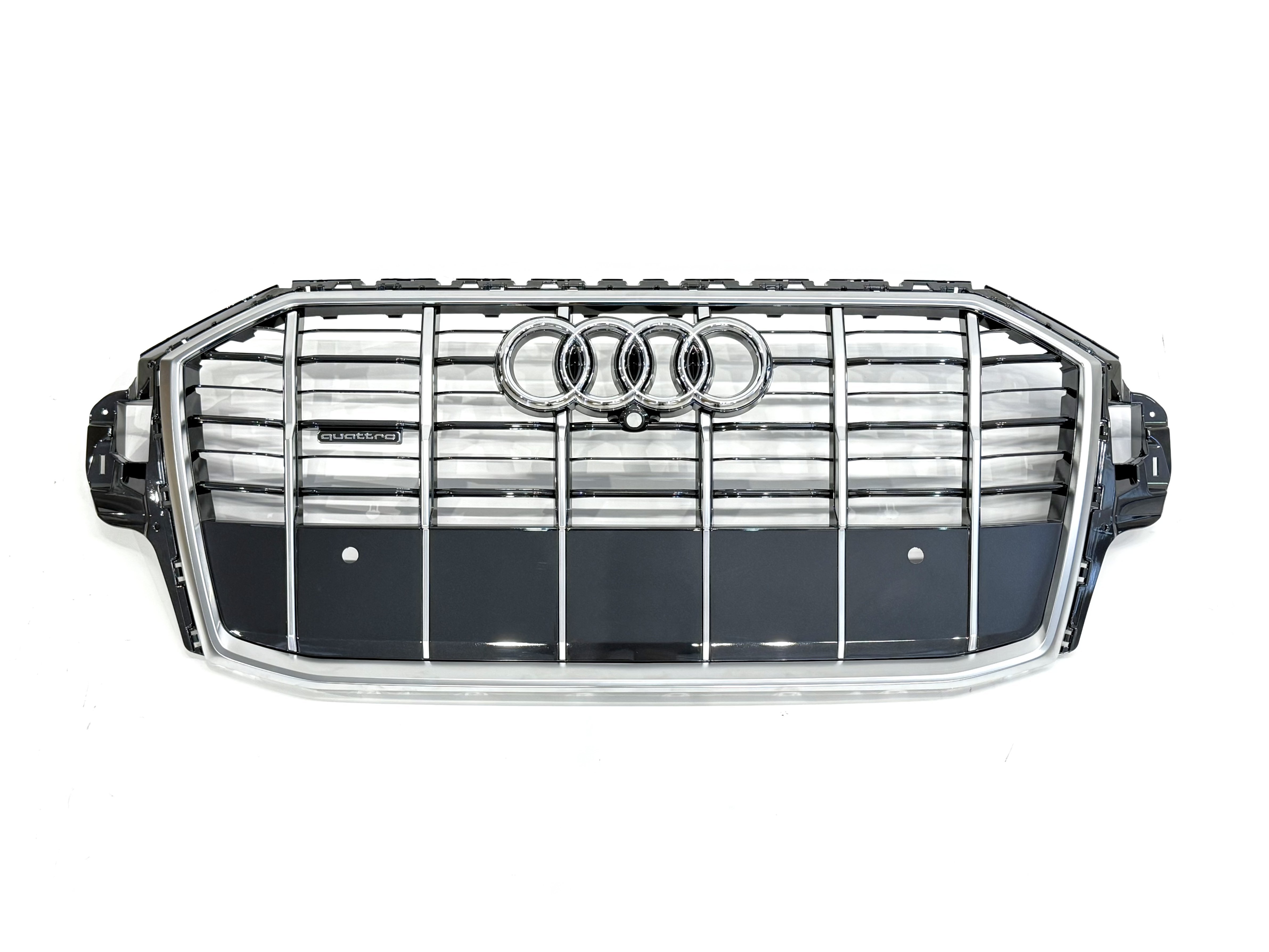 Решітка радіатора Audi Q7 4M 2020-2024 темно-сіра 4M0 853651 AH RN4