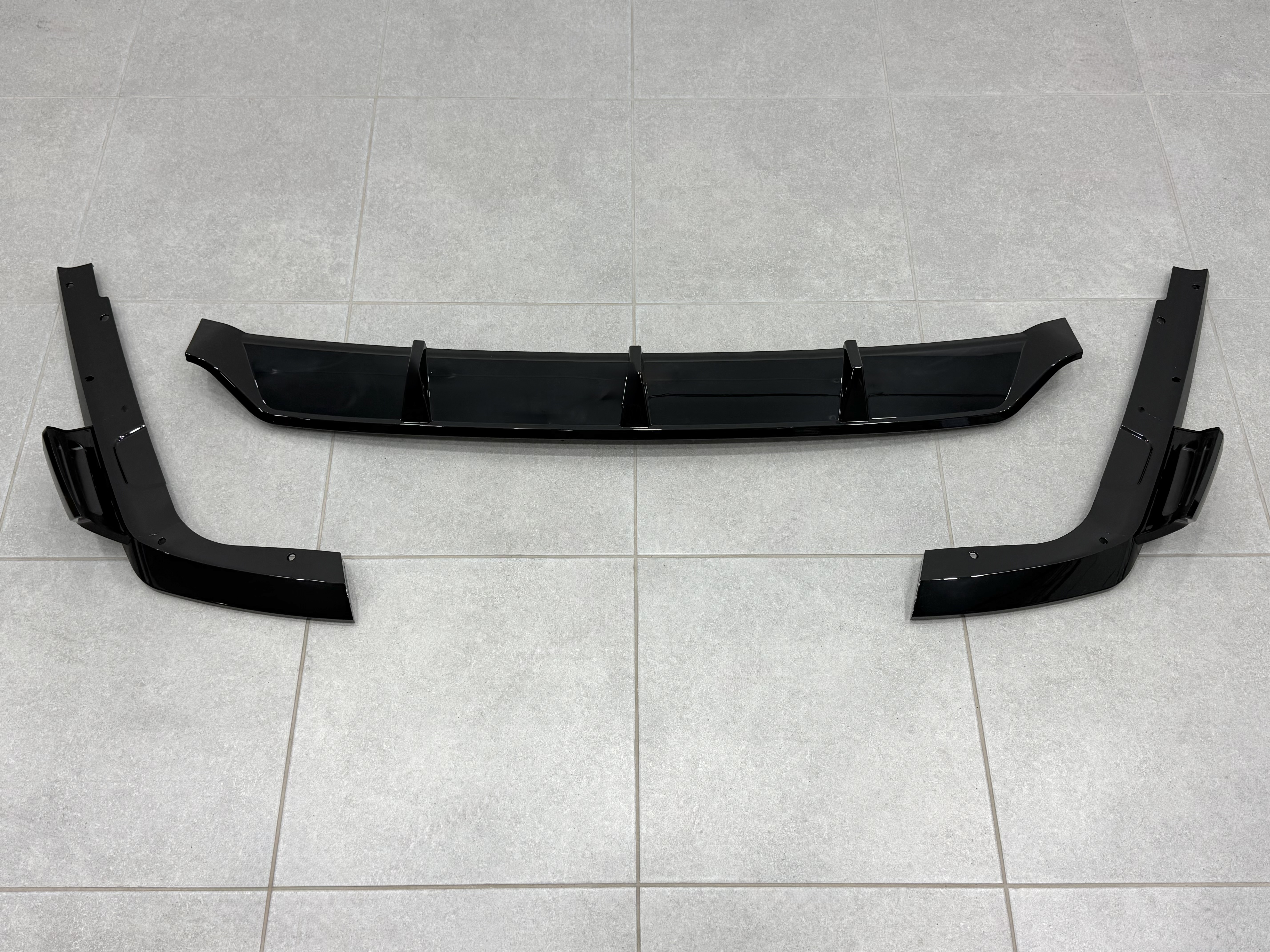Дифузор накладка заднього бампера M Paket LCI Paradigm для BMW X7 G07 2023+ 3