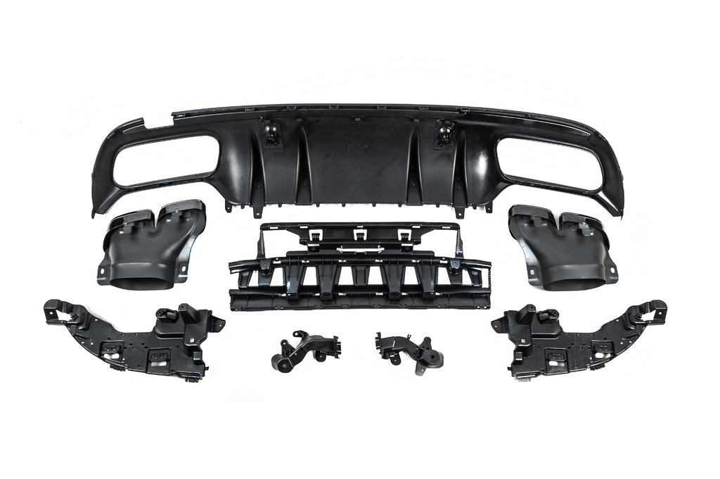 Задній дифузор з насадками Black (Дизайн С63 2018-2021) 6