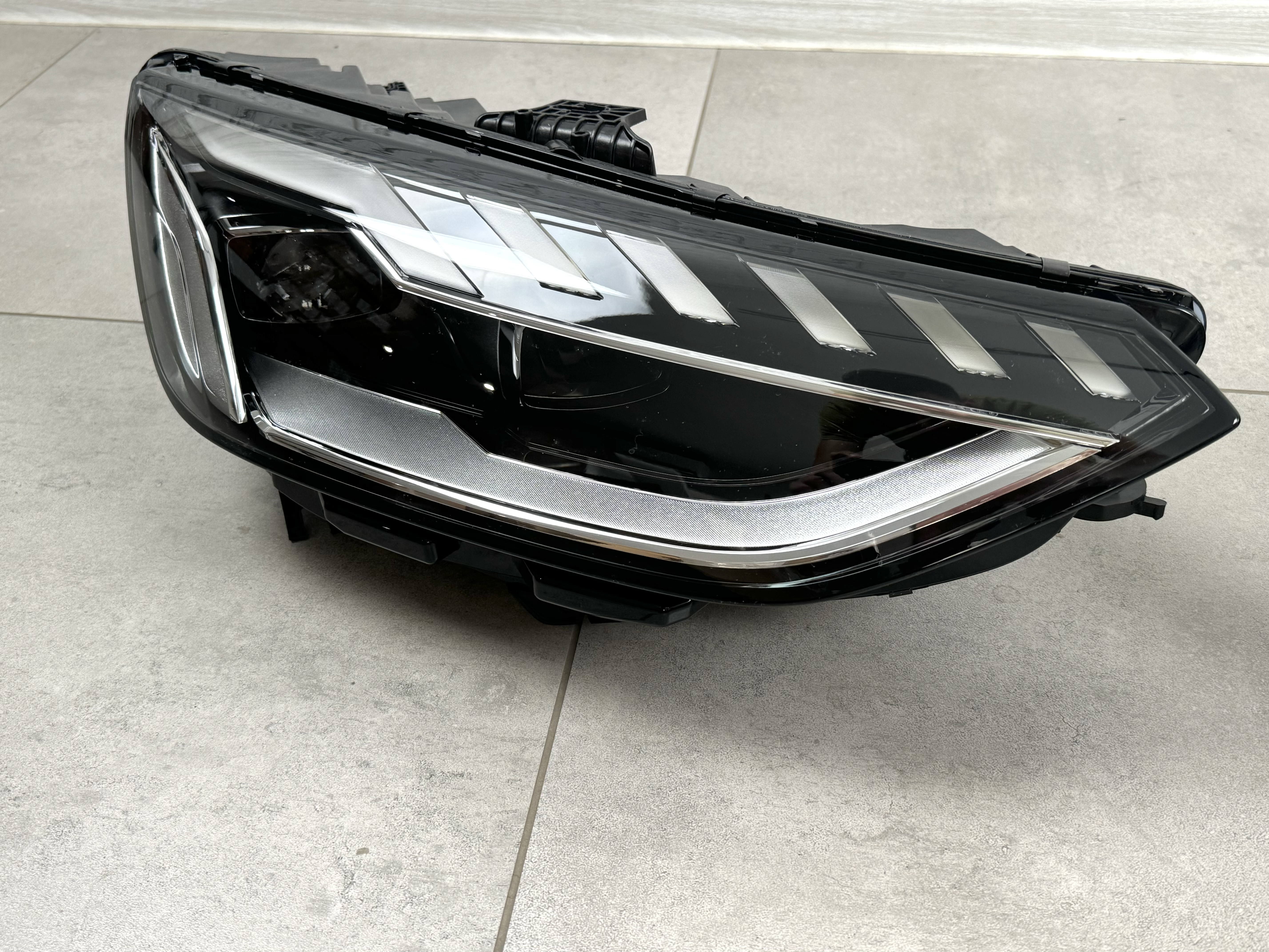 Фари LED для AUDI A4 B9 рестайлінг 2019-2024 2шт. комплектні з блоками 2