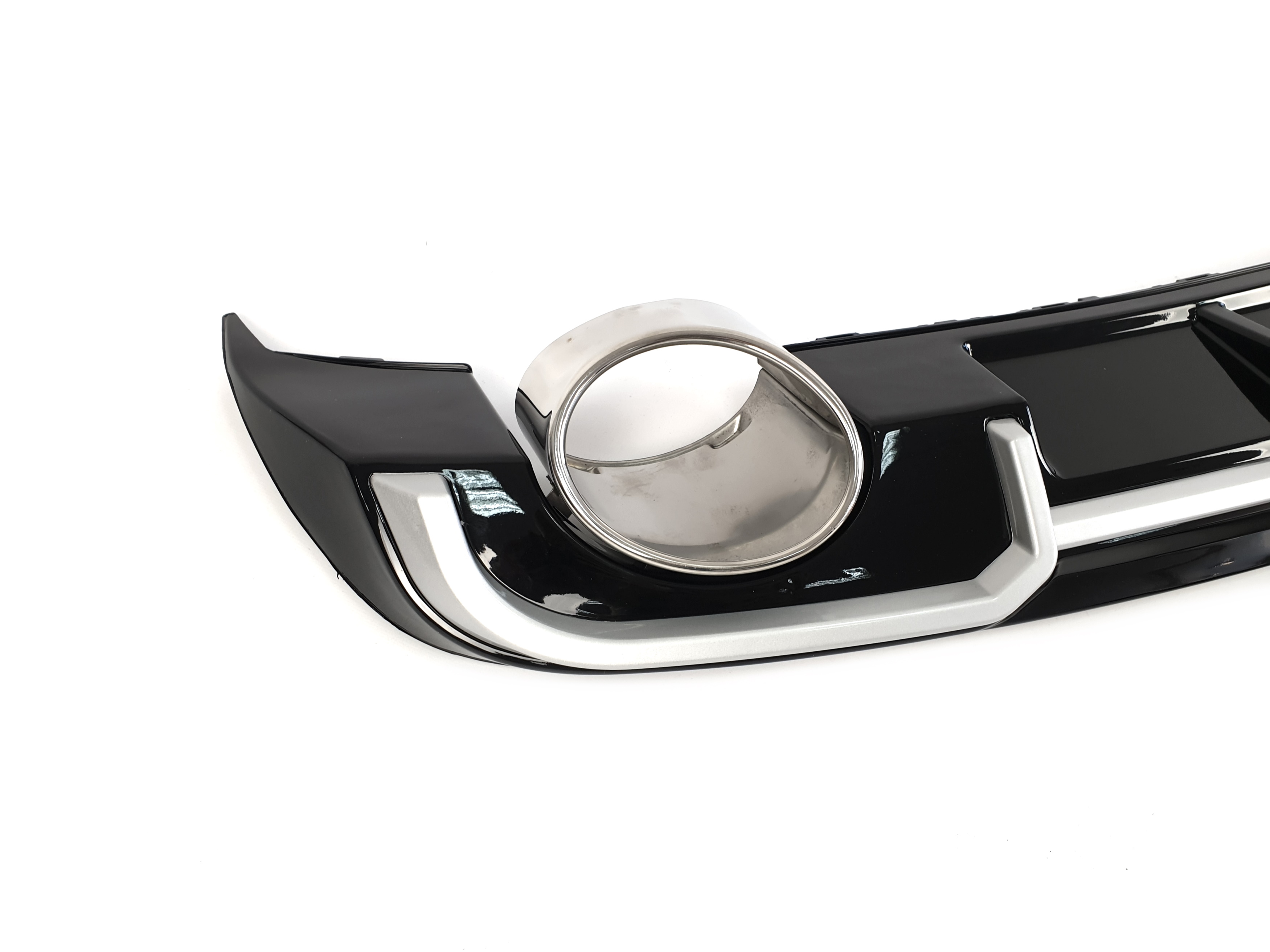 Дифузор (заднього бампера) Black Silver / Chrome Pipe (в стилі RS3) Sedan на Audi A3 8V 2016-2020 року 2