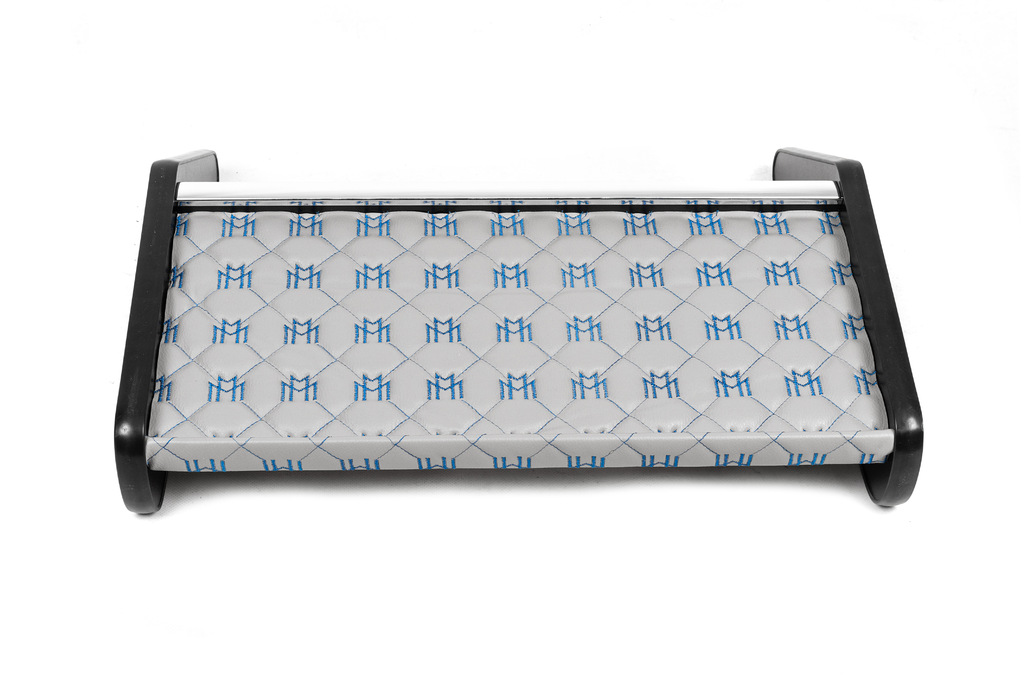 Полиця на панель (Maybach) 4