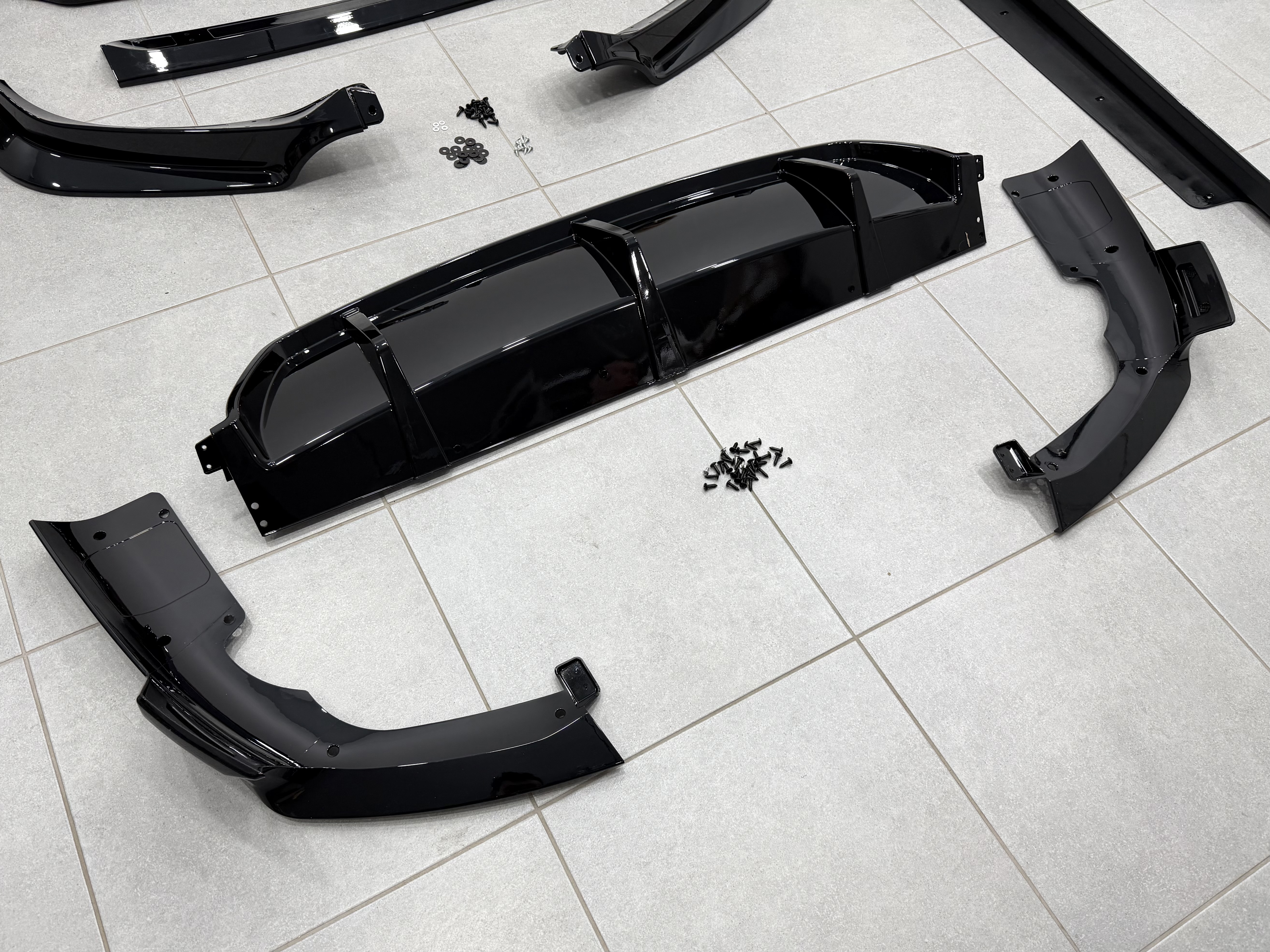 Комплект обвісу M paket Paradigm Black Knight для BMW X6 G06 2018-2022, колір чорний глянець 6
