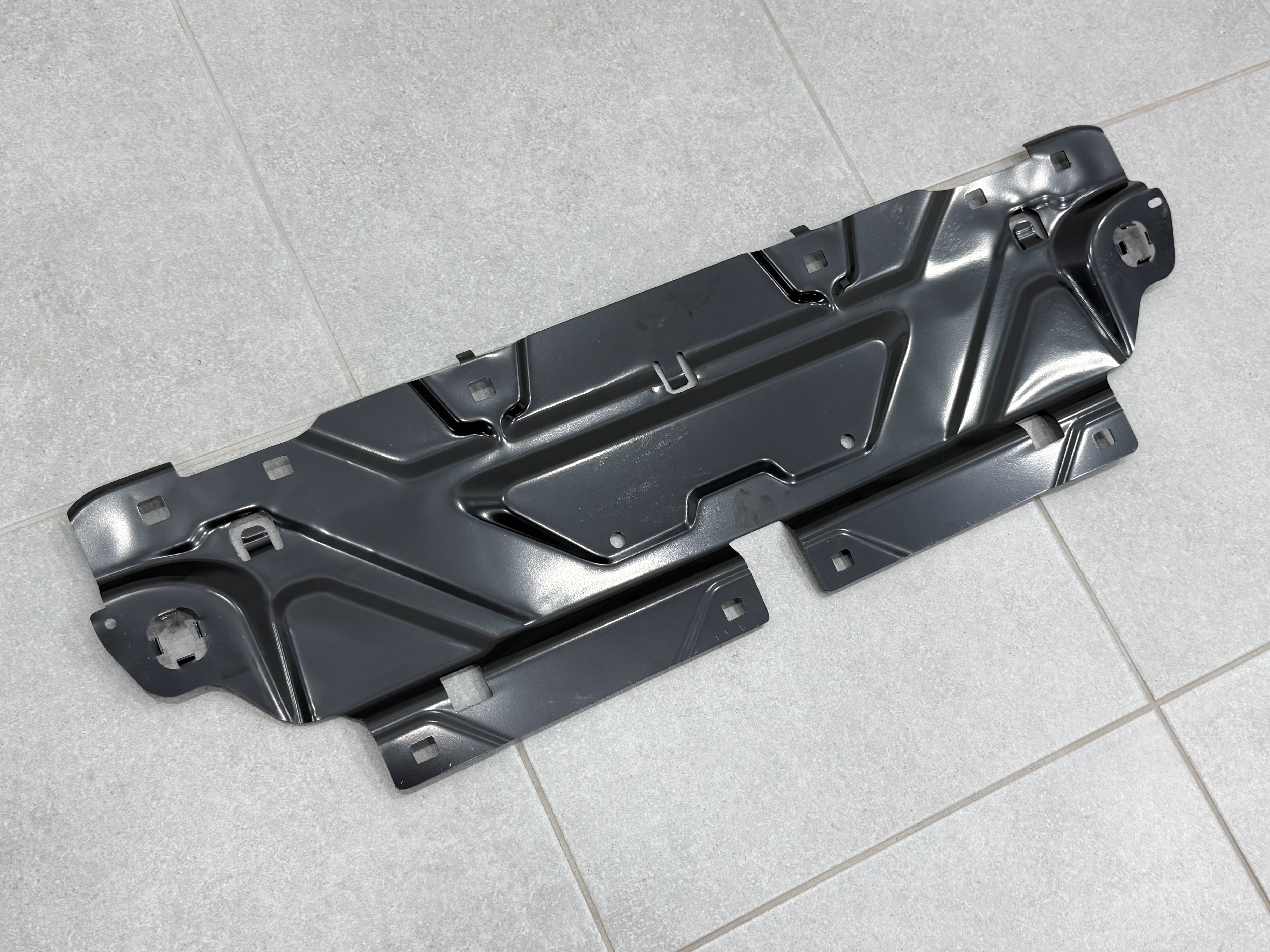 Накладка телевізора 51647478292 для BMW 3 series G20 G21 5