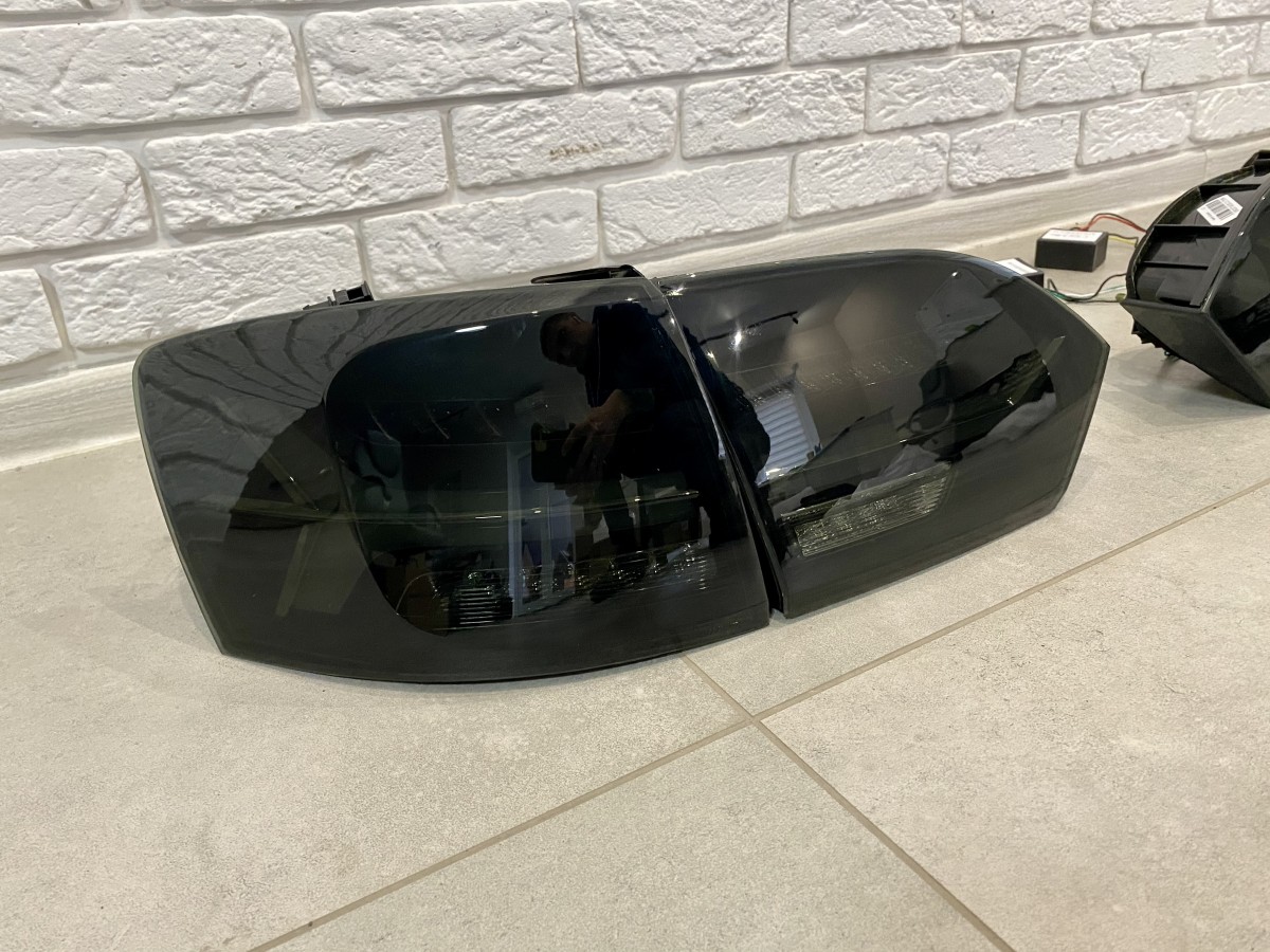 Задні LED ліхтарі стопи Volkswagen Jetta 6 2011-2014 у стилі Audi Black 6