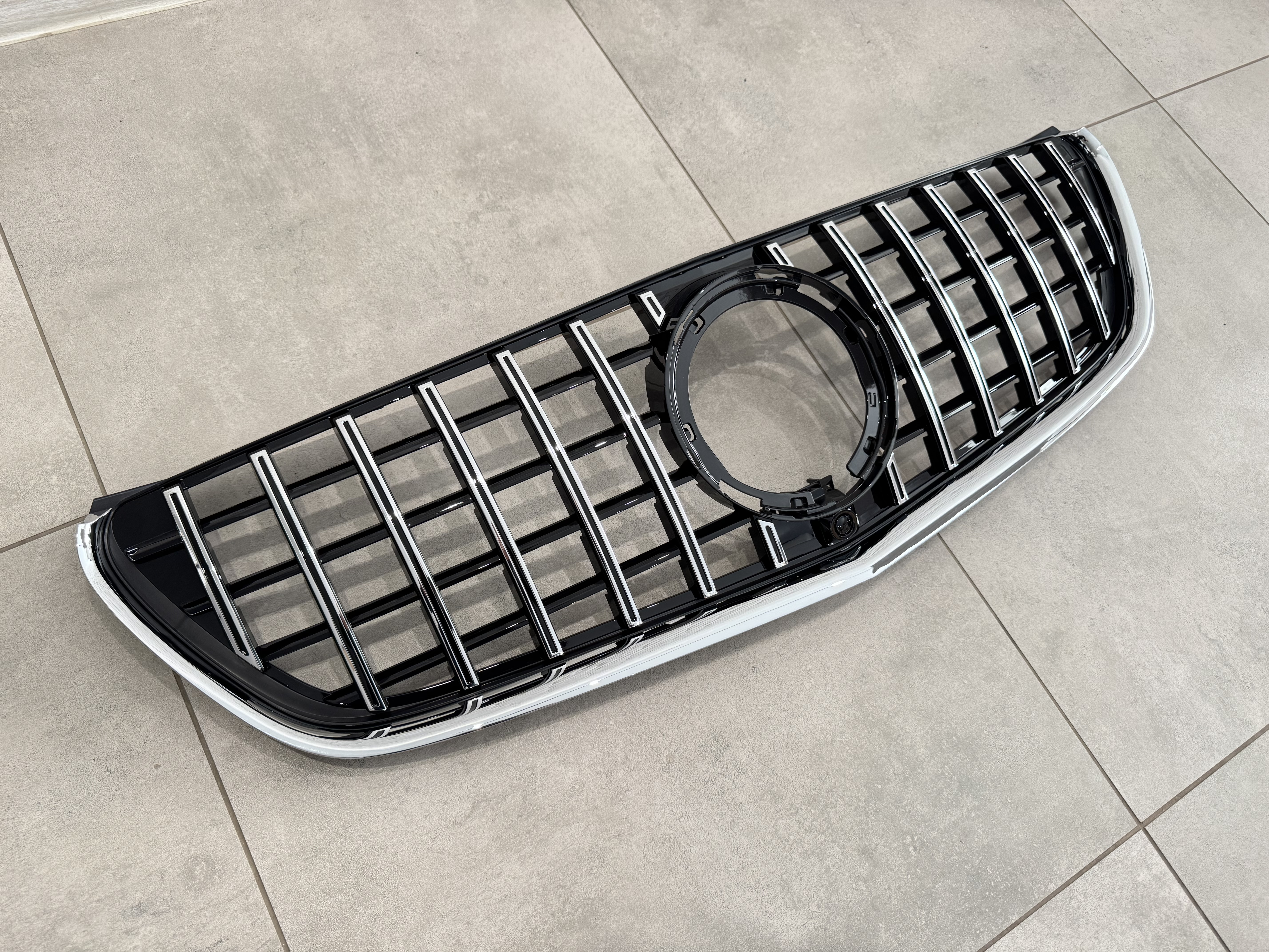 Решітка радіатора GT CHROME Mercedes Benz V-class W447 2020-2023 ДЛЯ AMG 6