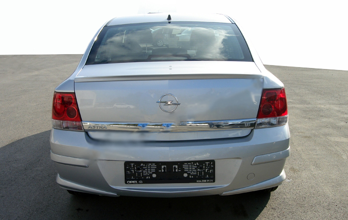 Спойлер Sedan (під фарбування)