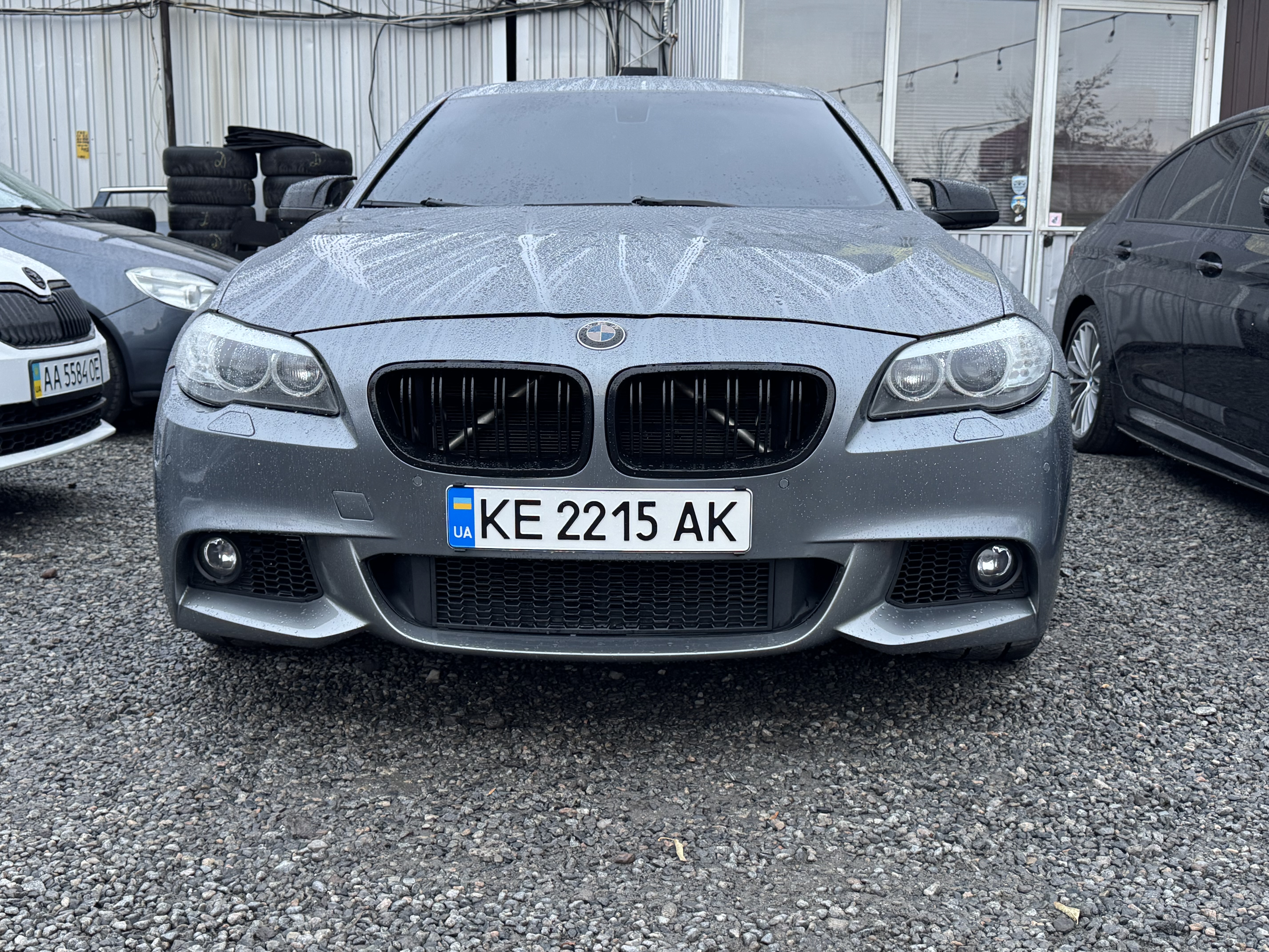 Передній бампер у зборі M Paket BMW 5 Series F10 F11 2010-2013 (під омивачі / з отворами під парктроніки / з отворами туманок) 3