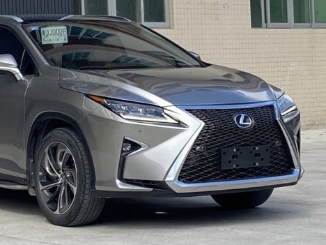 Решітка радіатора Lexus RX 2015-2019 У СТИЛІ F-SPORT ДЛЯ ЗВИЧАЙНОЇ ВЕРСІЇ 2
