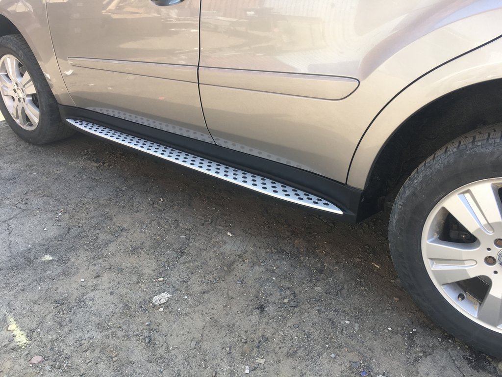 Бокові пороги OEM (2 шт., Алюміній) 4