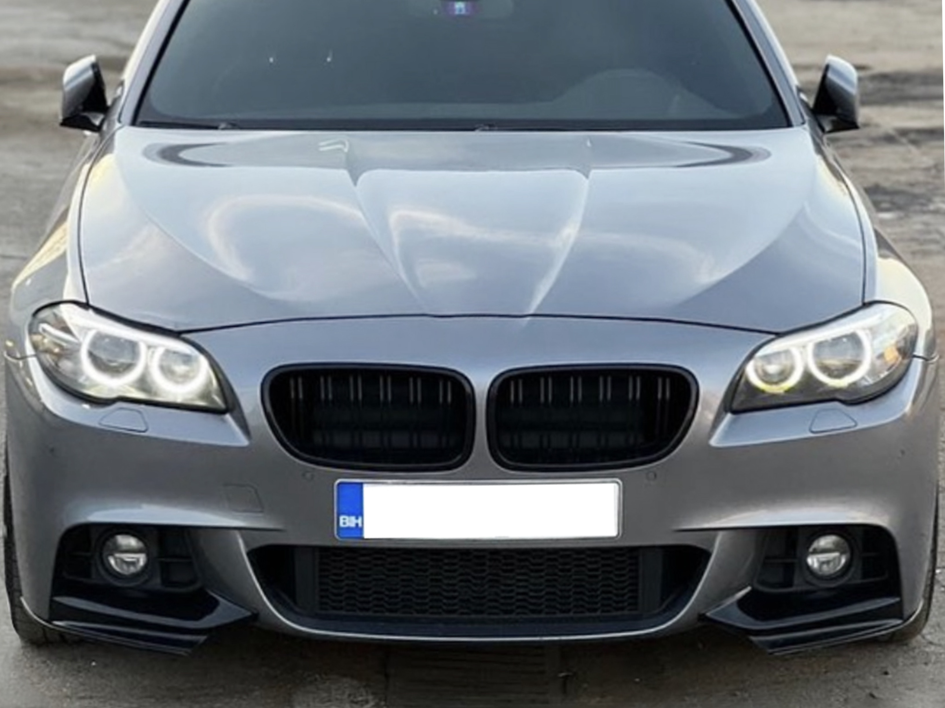 Ікла переднього бампера M performance BMW 5 series F10 F11 2010-2016 ABS пластик, колір чорний глянець 2