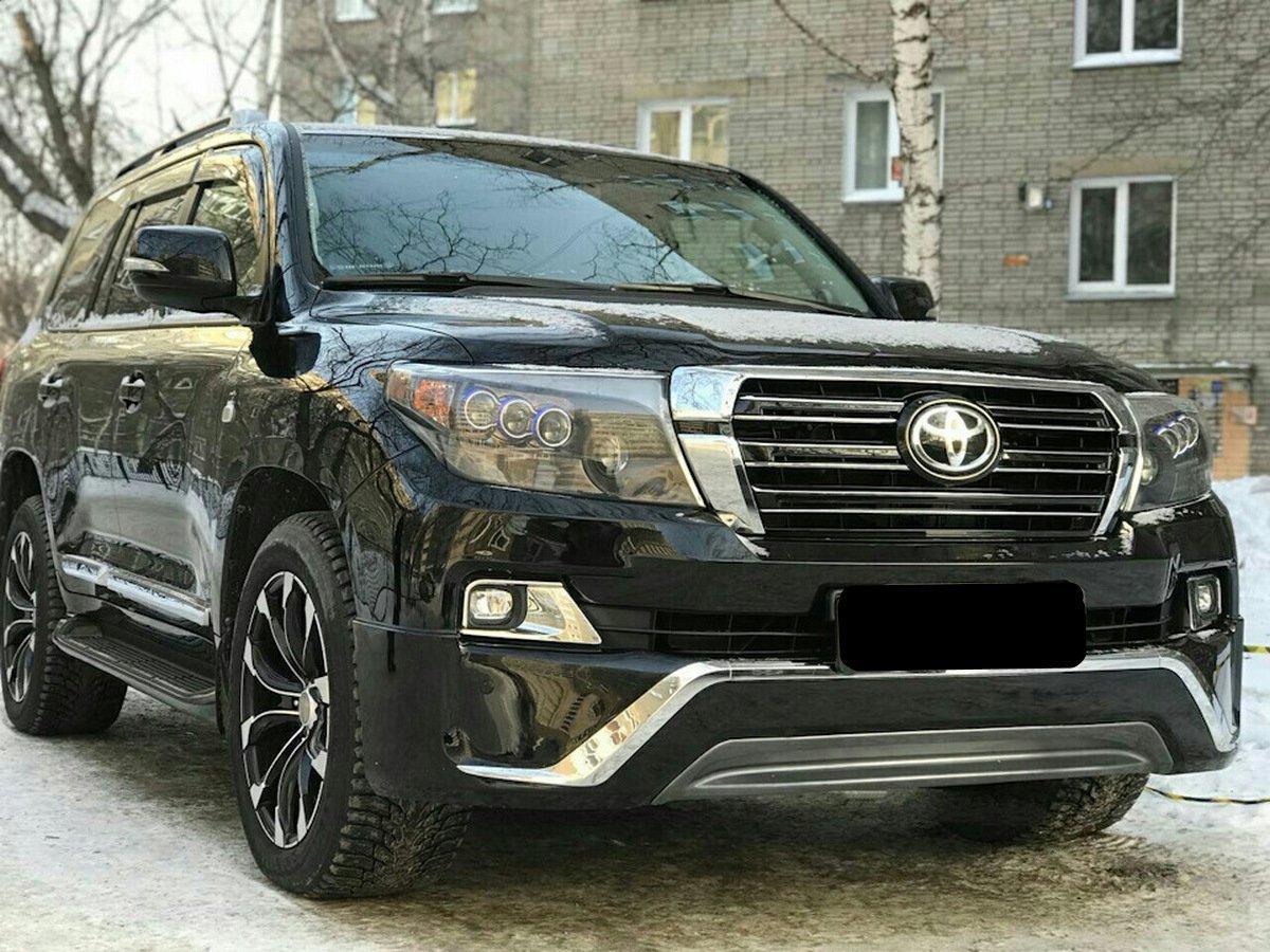Бампер у зборі Toyota Land Cruiser 200 2007-2015 у стилі рестайлінг 2016+ колір чорний 202