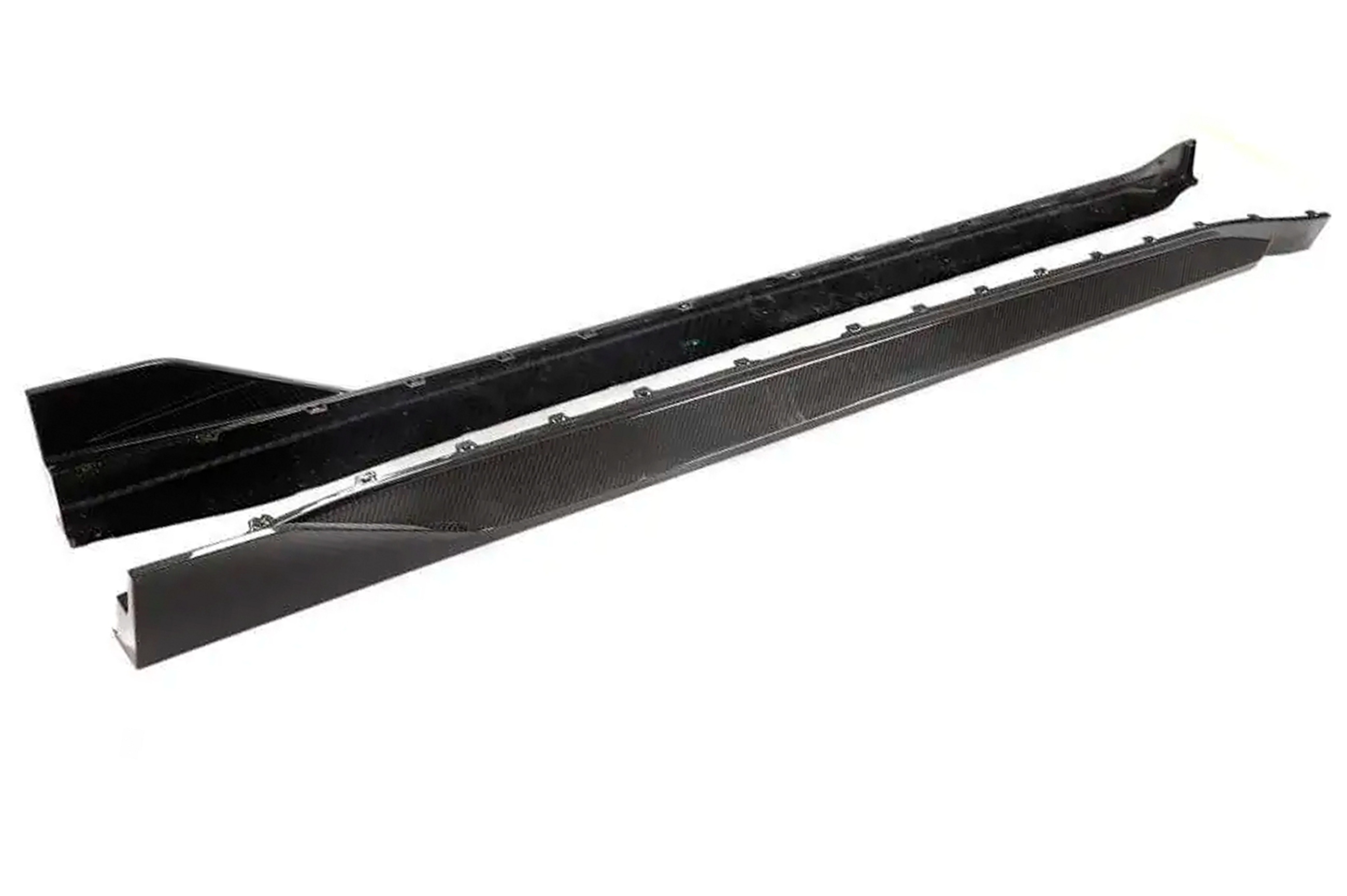 Накладки на пороги V2 (для G80, Карбон) 6
