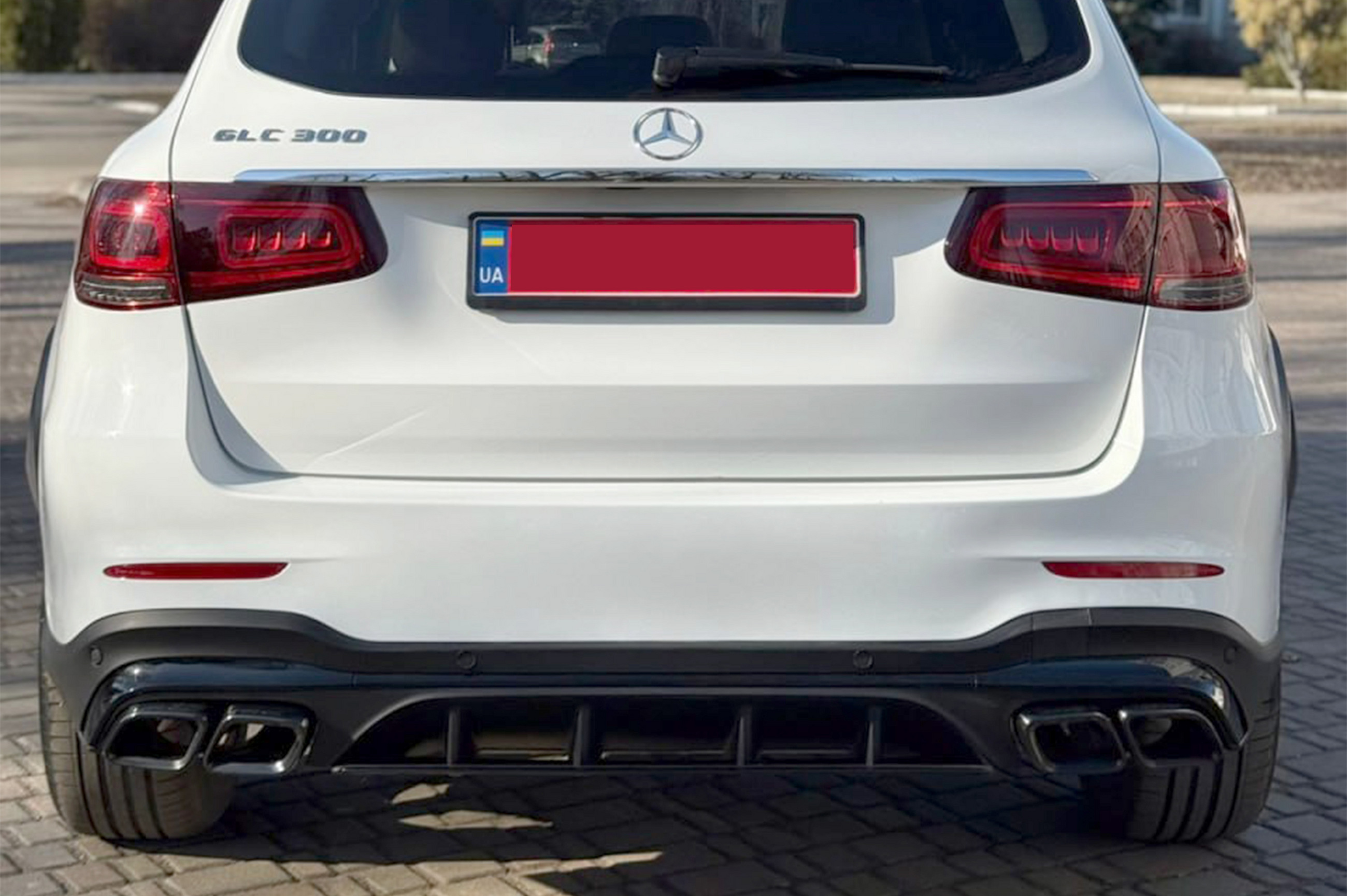 Комплект рестайлінгу в GLC63 2022 року 5