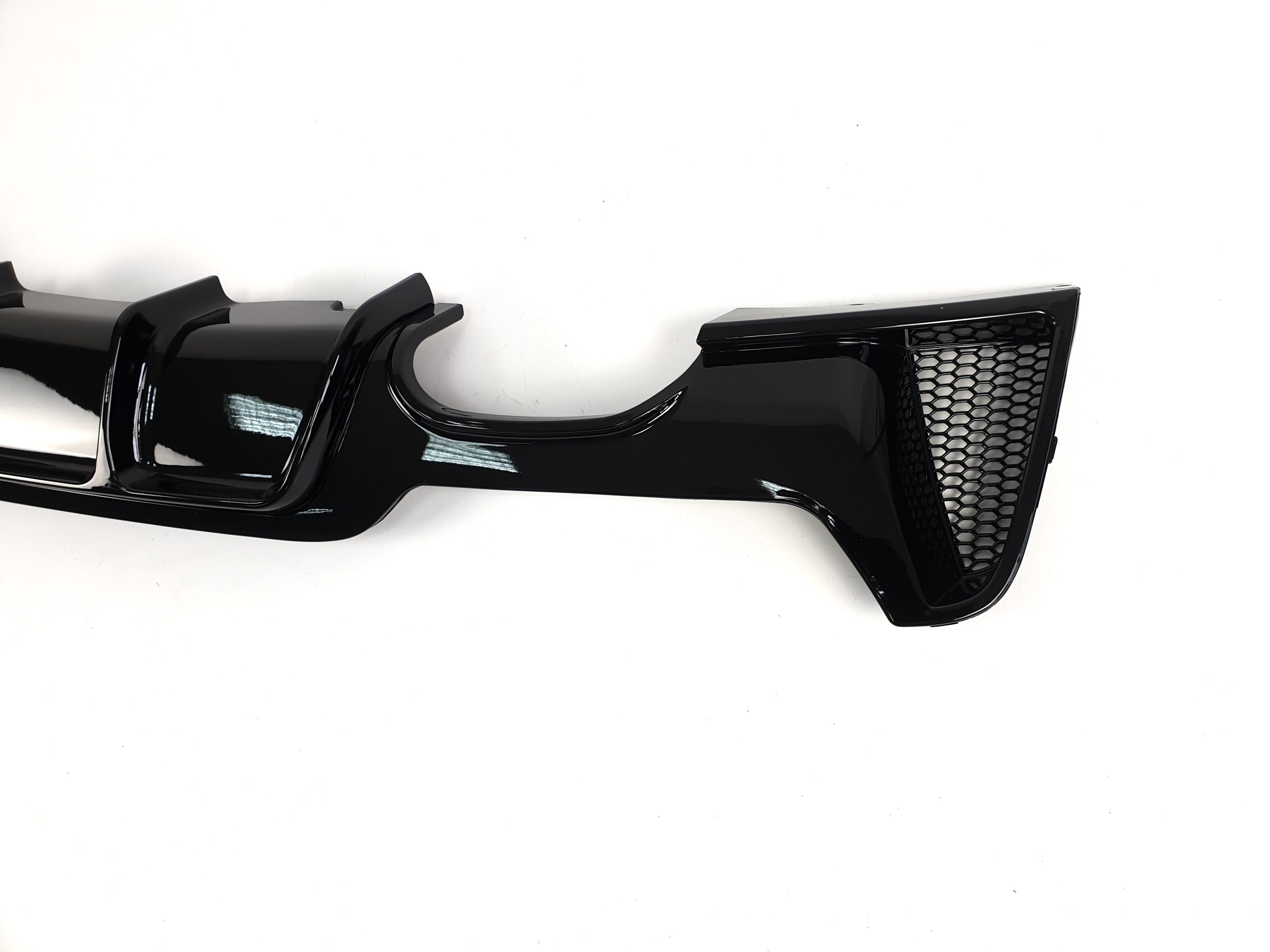 Дифузор (заднього бампера) Чорний глянець (M-Performance) 00-00 на BMW 4 Series F32 / F33 2013-2020 року 4