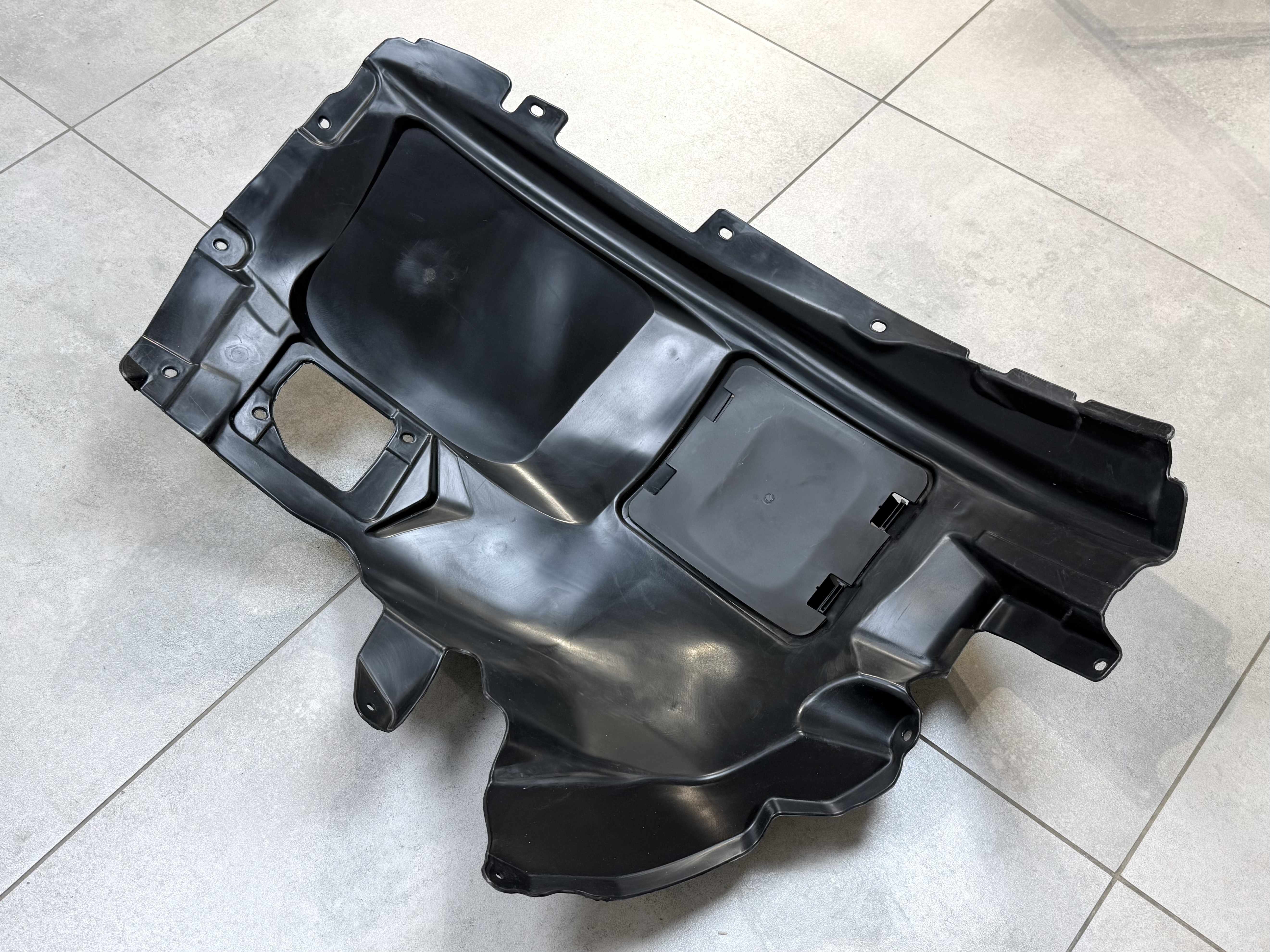 Підкрилок лівий передній 51717445681 для BMW X3 G01 / X4 G02 2018-2024 2