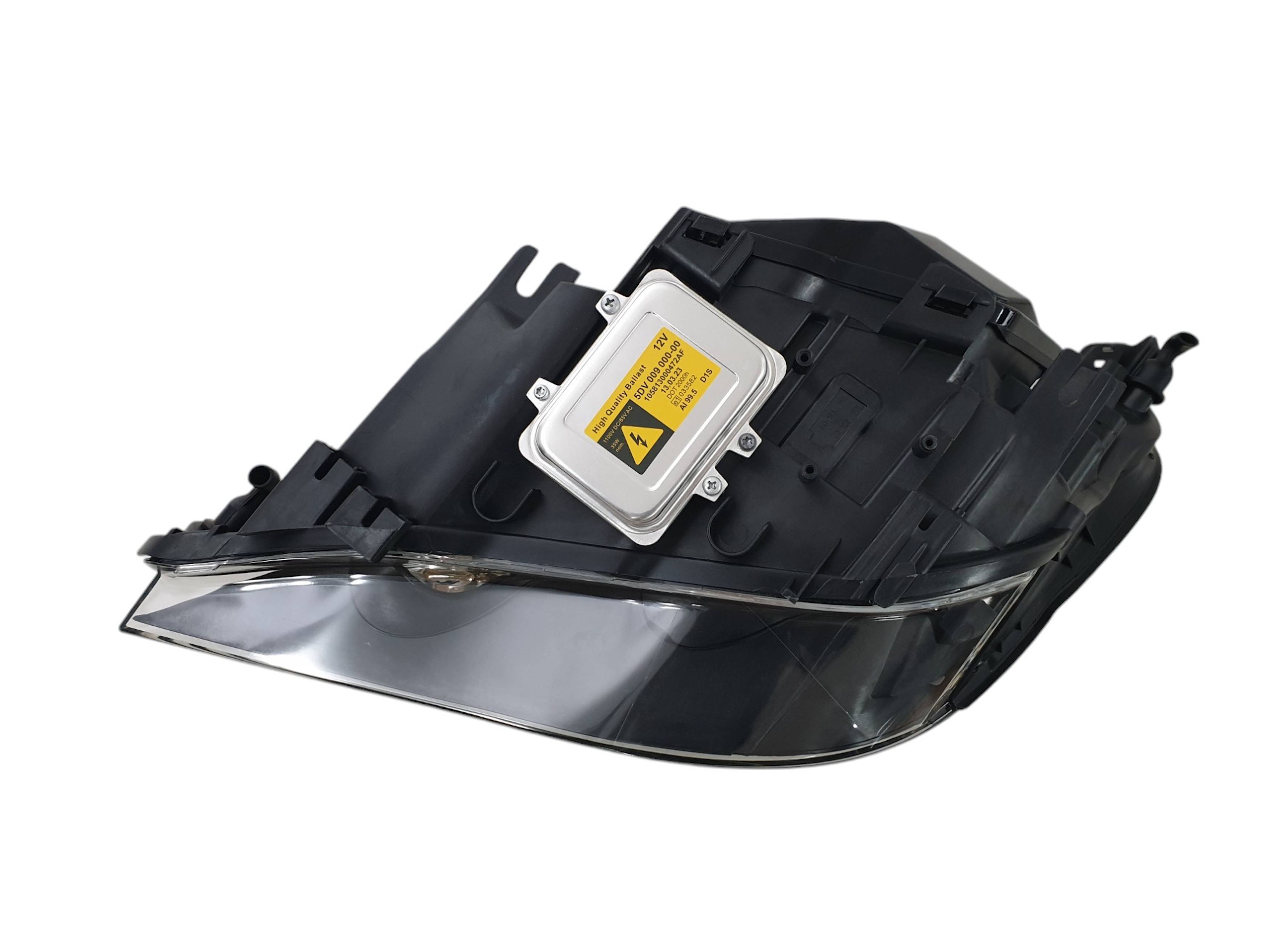 Передні фари Bi-Xenon на BMW 5 Series E60 / E61 2003-2010 року 5