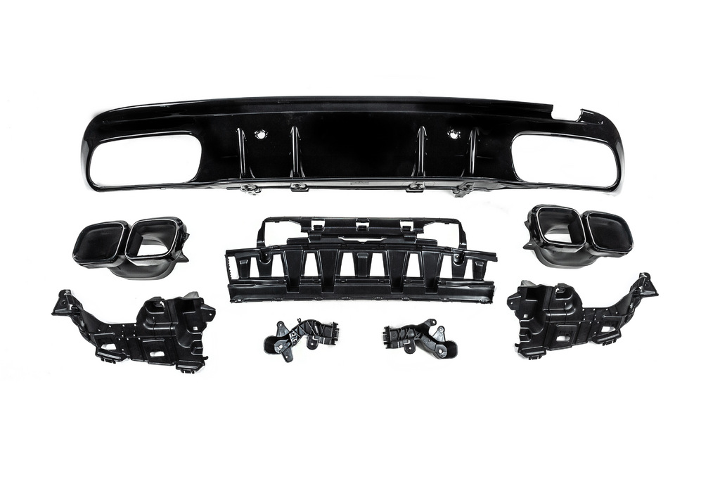 Задній дифузор з насадками Black (Дизайн С63 2018-2021) 2