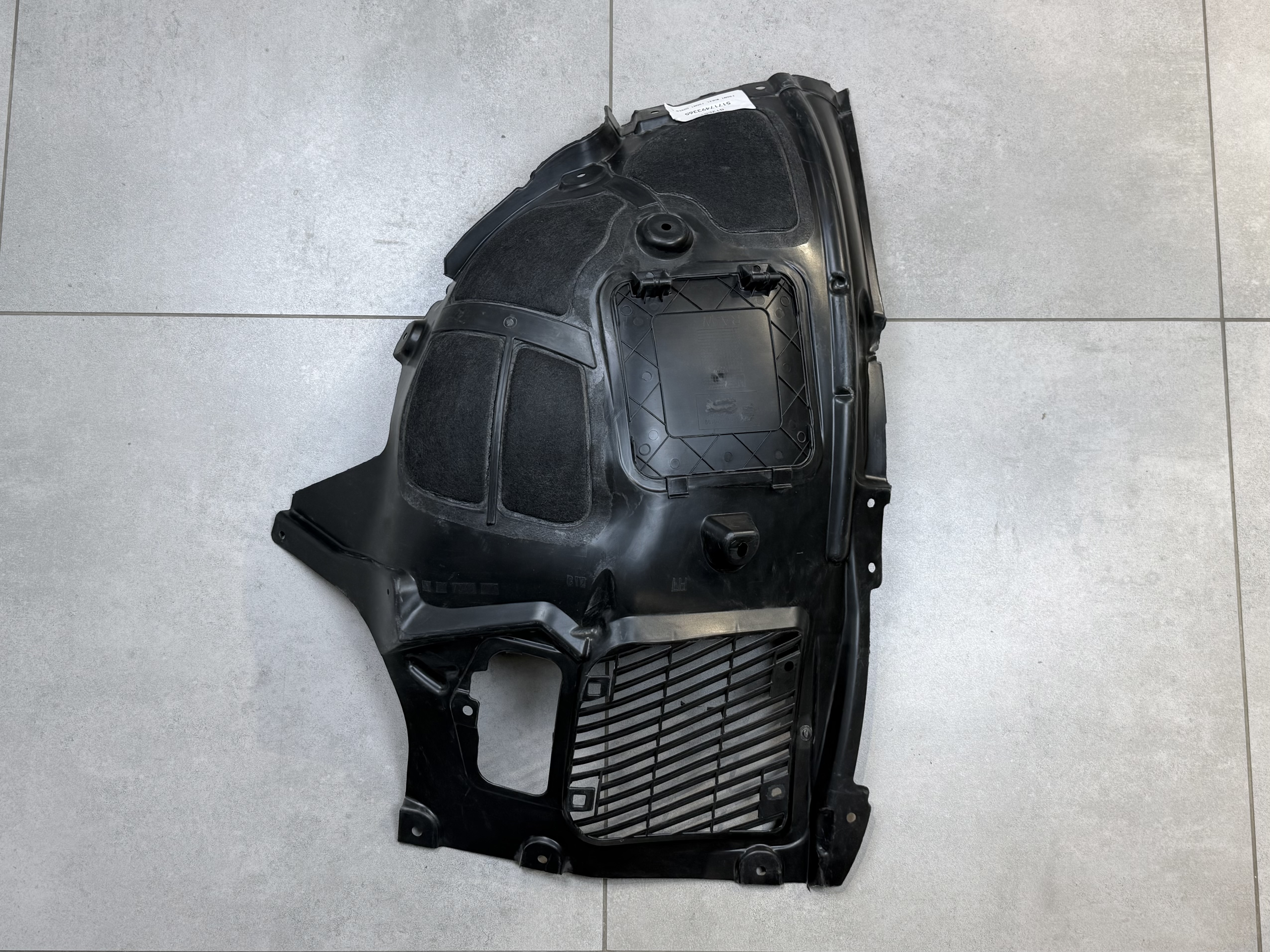 Підкрилок лівий передній 51717493365 для BMW 7 series G11 G12 2015-2021 2