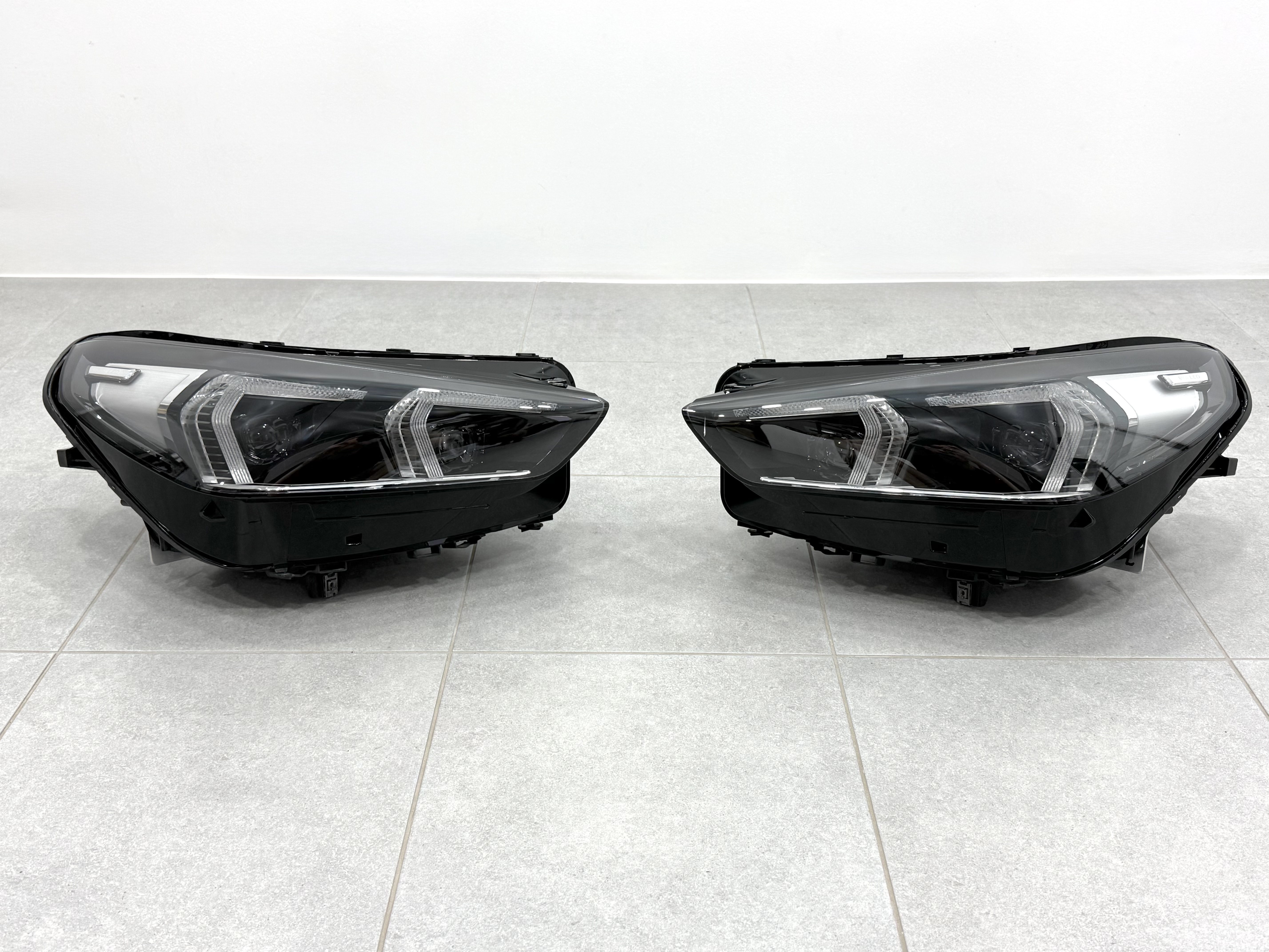Фари BMW LED для BMW X1 iX1 U11 U12 2023+ 2шт., комплектні з блоками 2