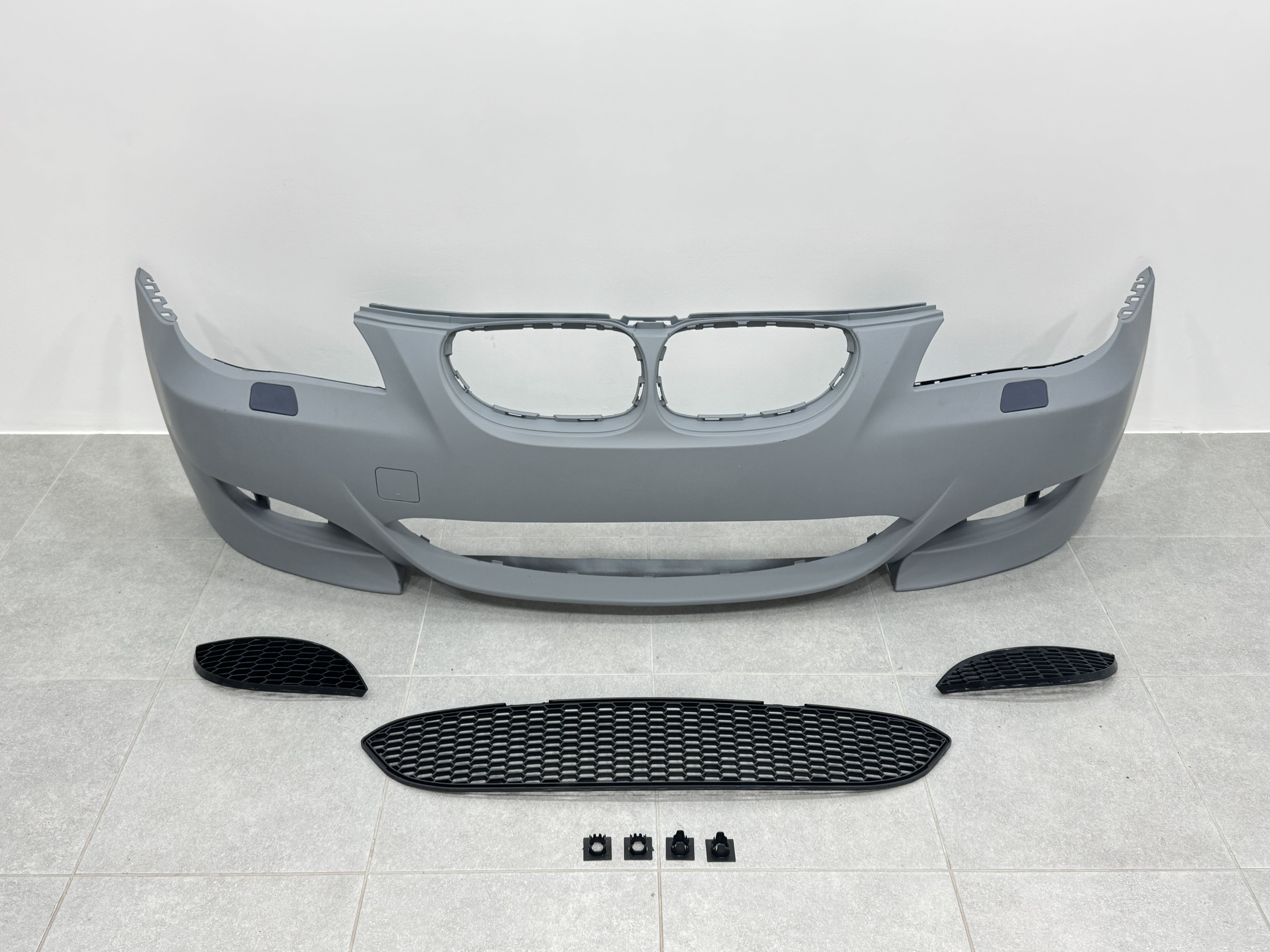 Бампер передній M5 Style BMW 5 Series E60 E61 2003-2010 2