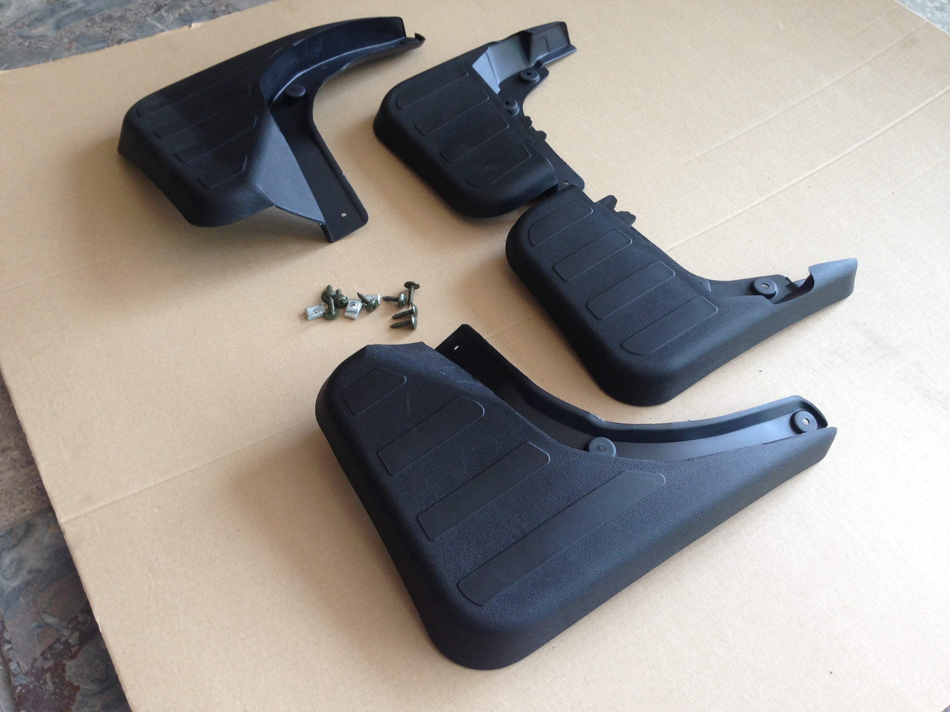 Бризковики Mercedes Benz GLK X204 2008-2015 під поріг комплект 4 шт. 3