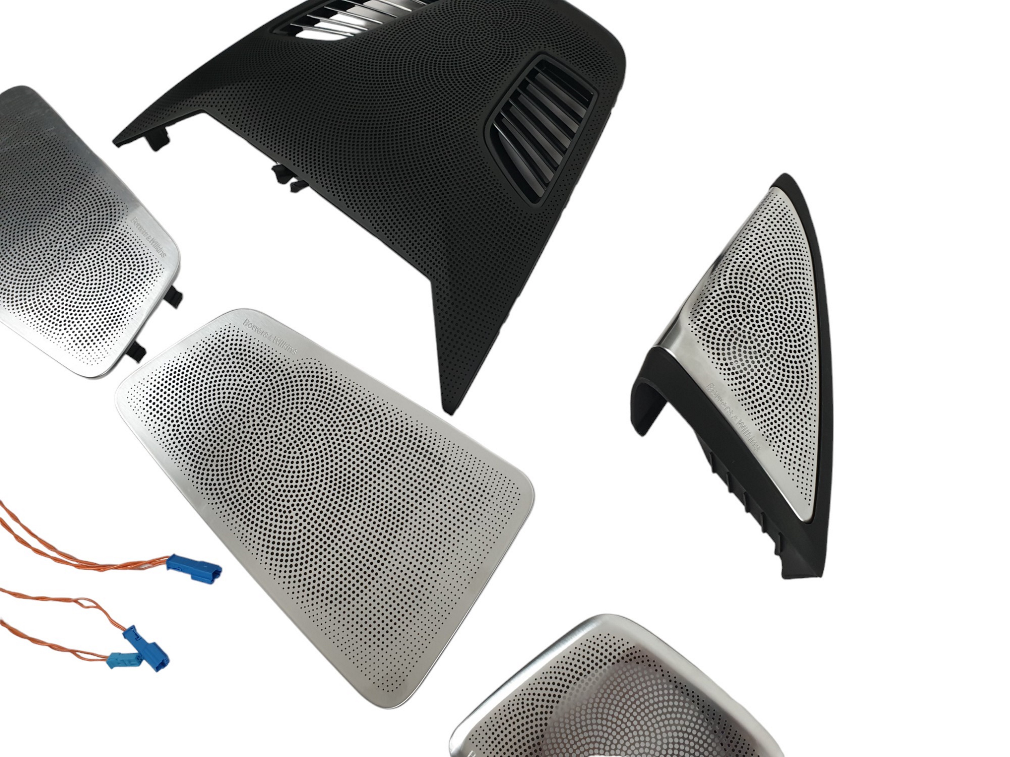 Сітки на динаміки (Bowers & Wilkins) VV на BMW 5 Series G30 / G31 2017-2020 року 3