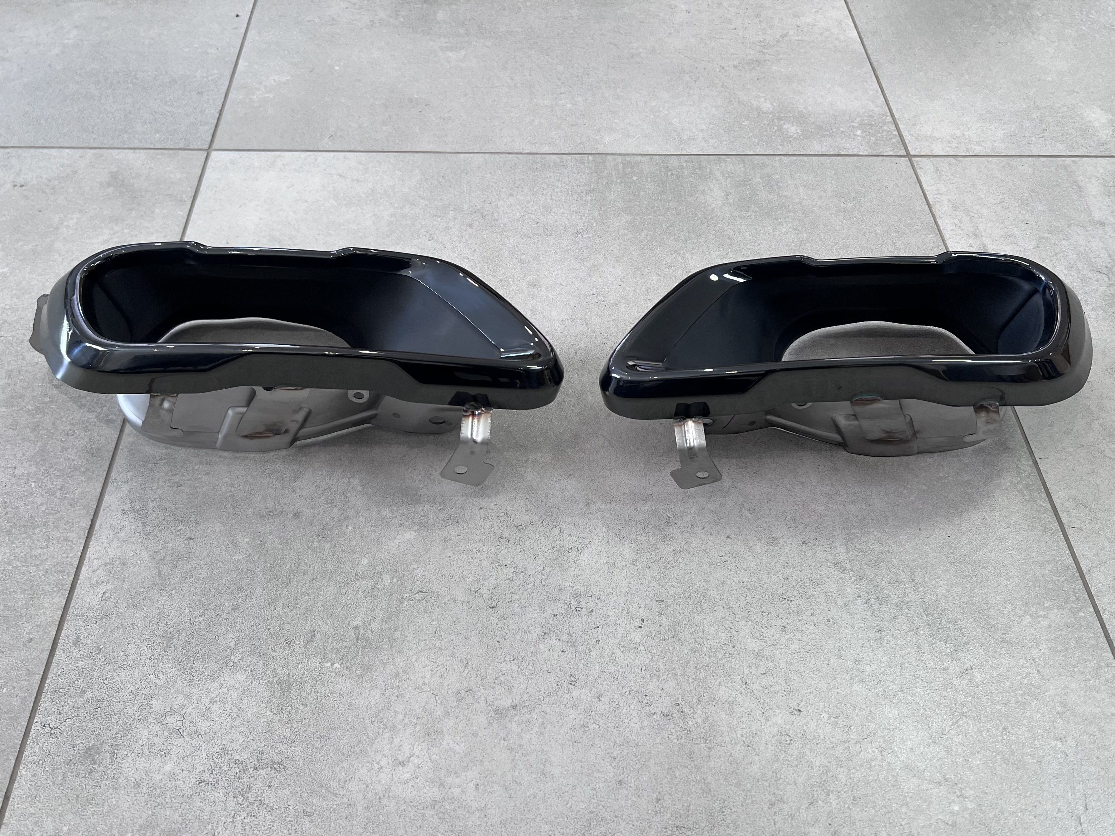 Насадки на вихлопні труби BLACK M Paket BMW X5 G05 / X6 G06 / X7 G07 6