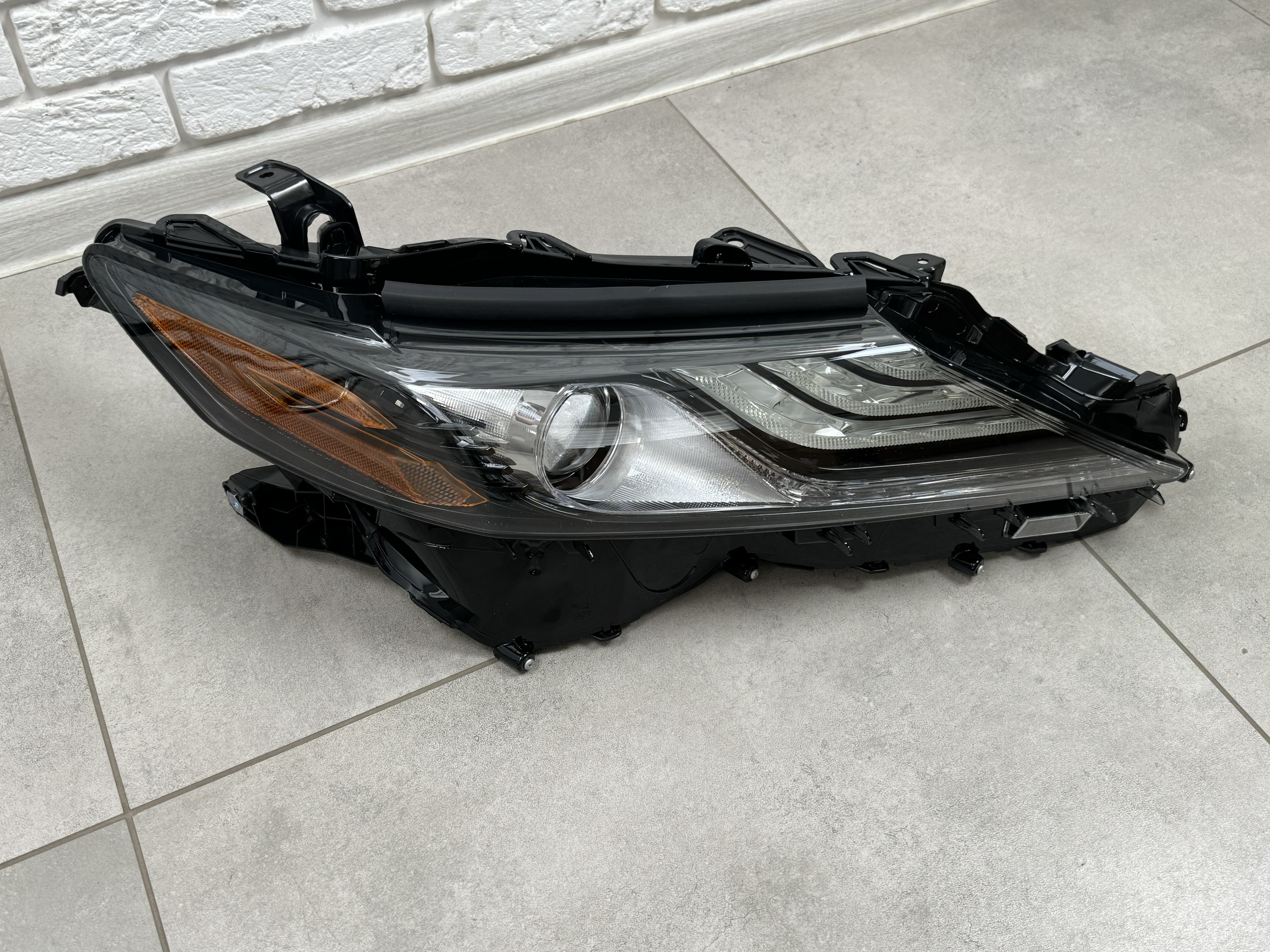 FULL LED права фара рестайлінг XSE 2021 для Toyota Camry 70 USA 2017-2024 2