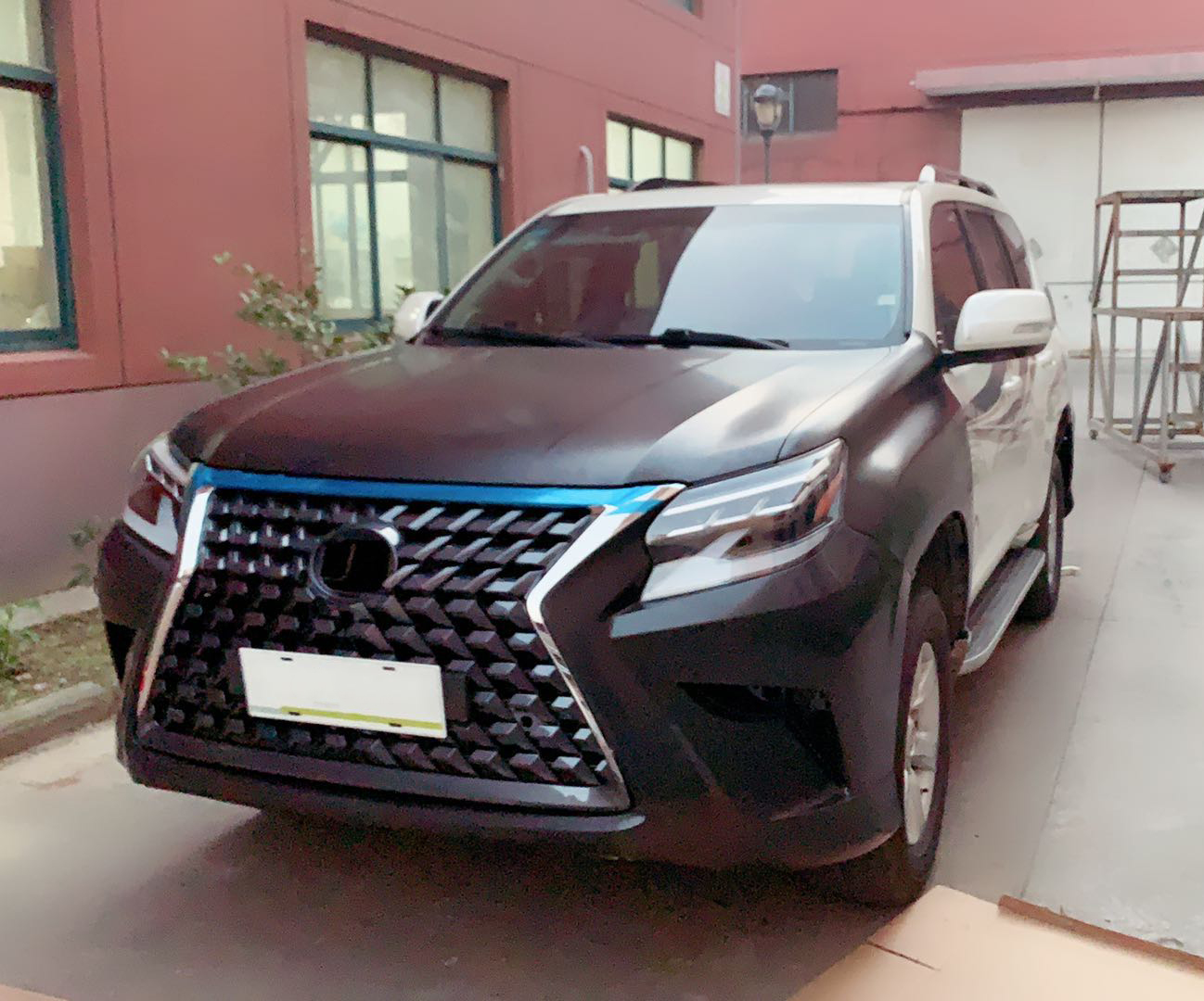 Комплект рестайлінгу в Lexus GX460 2020 року 4