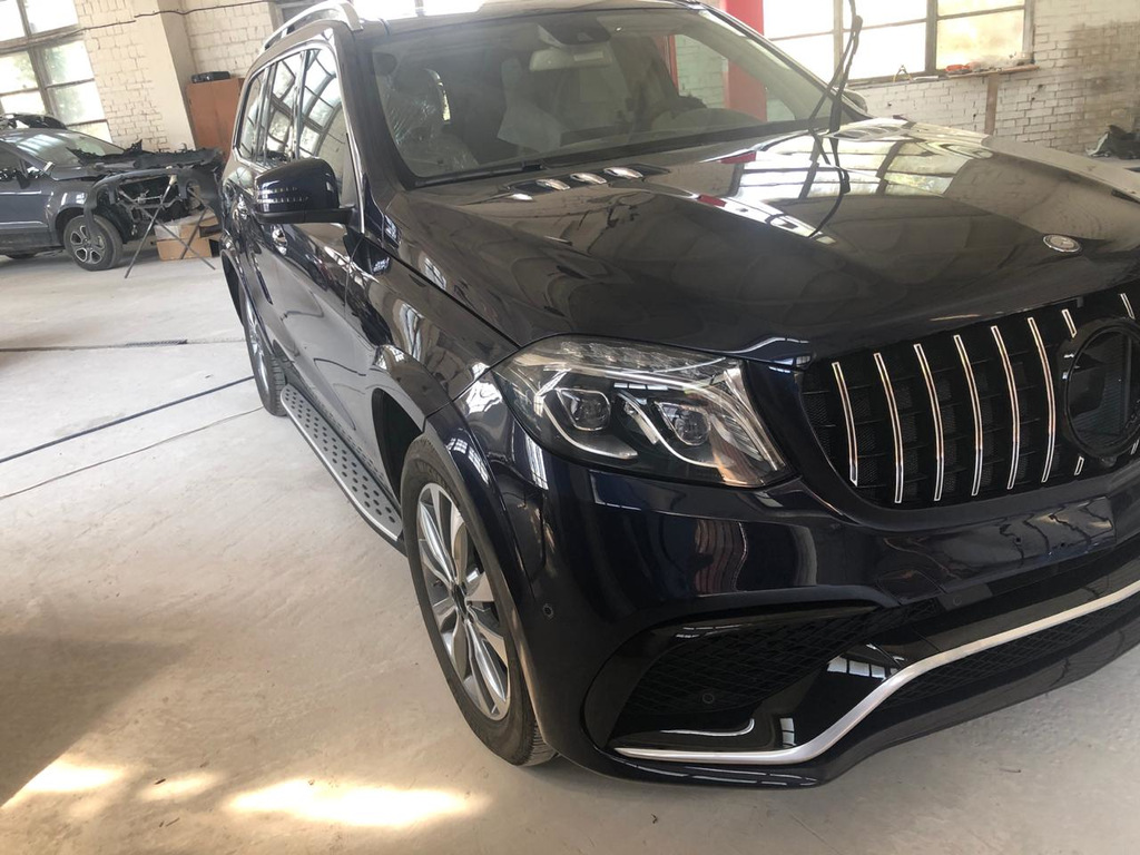 Комплект обвісів з повним бампером AMG V1 (GLS63) 6