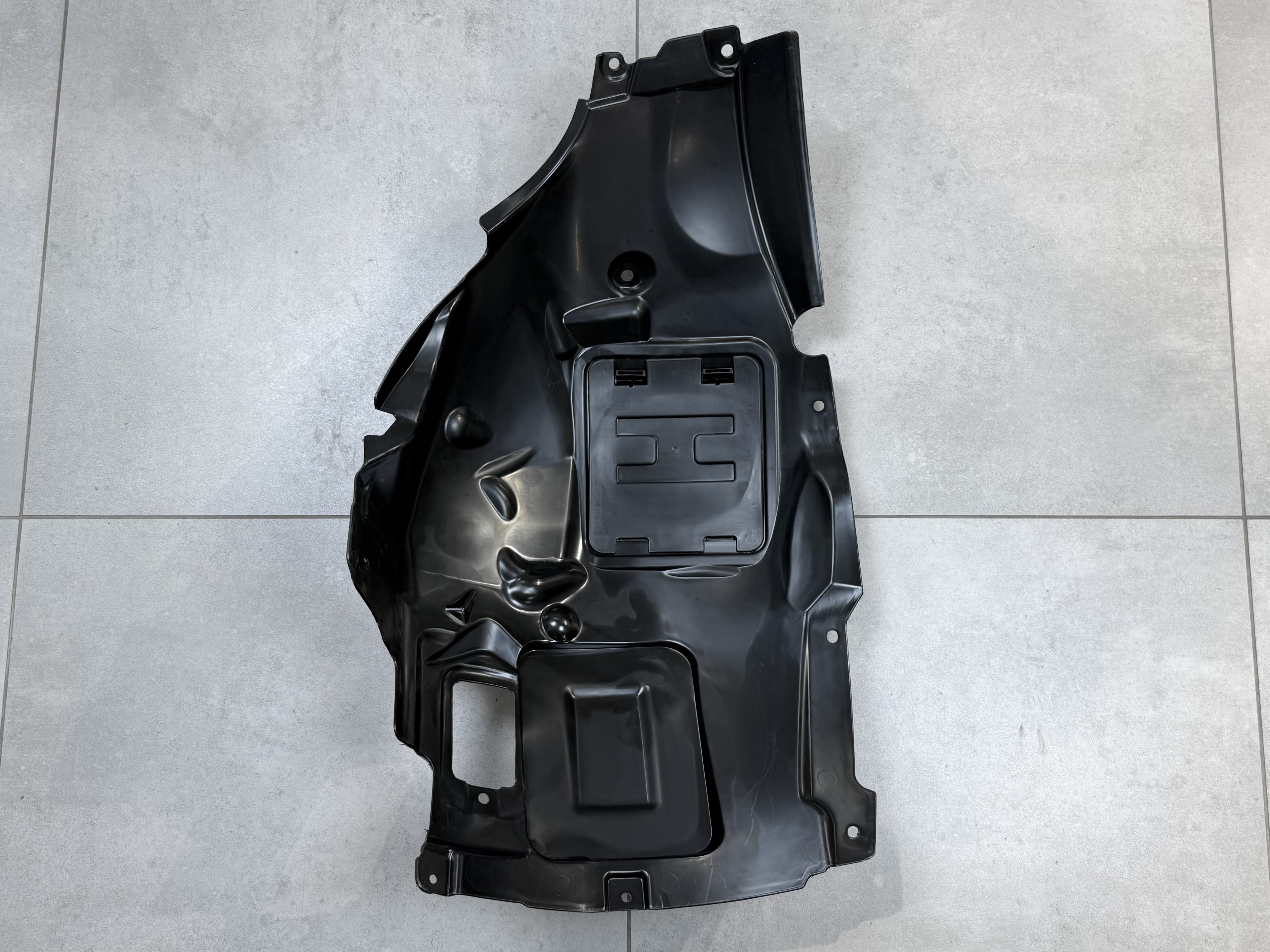 Підкрилок правий передній 51717260726 для BMW 3 series F30 F31 / 3 series GT F34 4