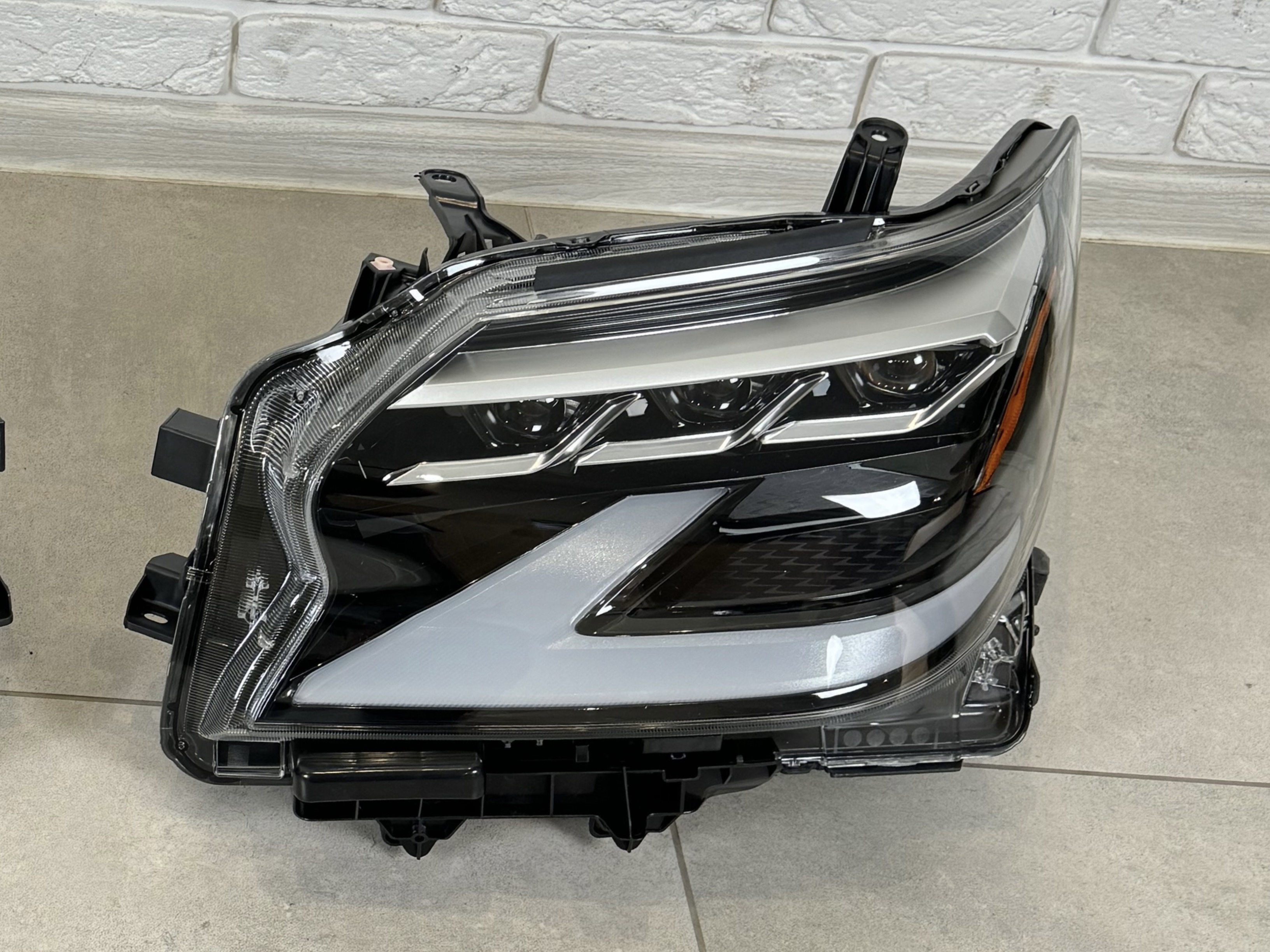Ліва фара Lexus GX 460 для 2020-2023, без блоку 3