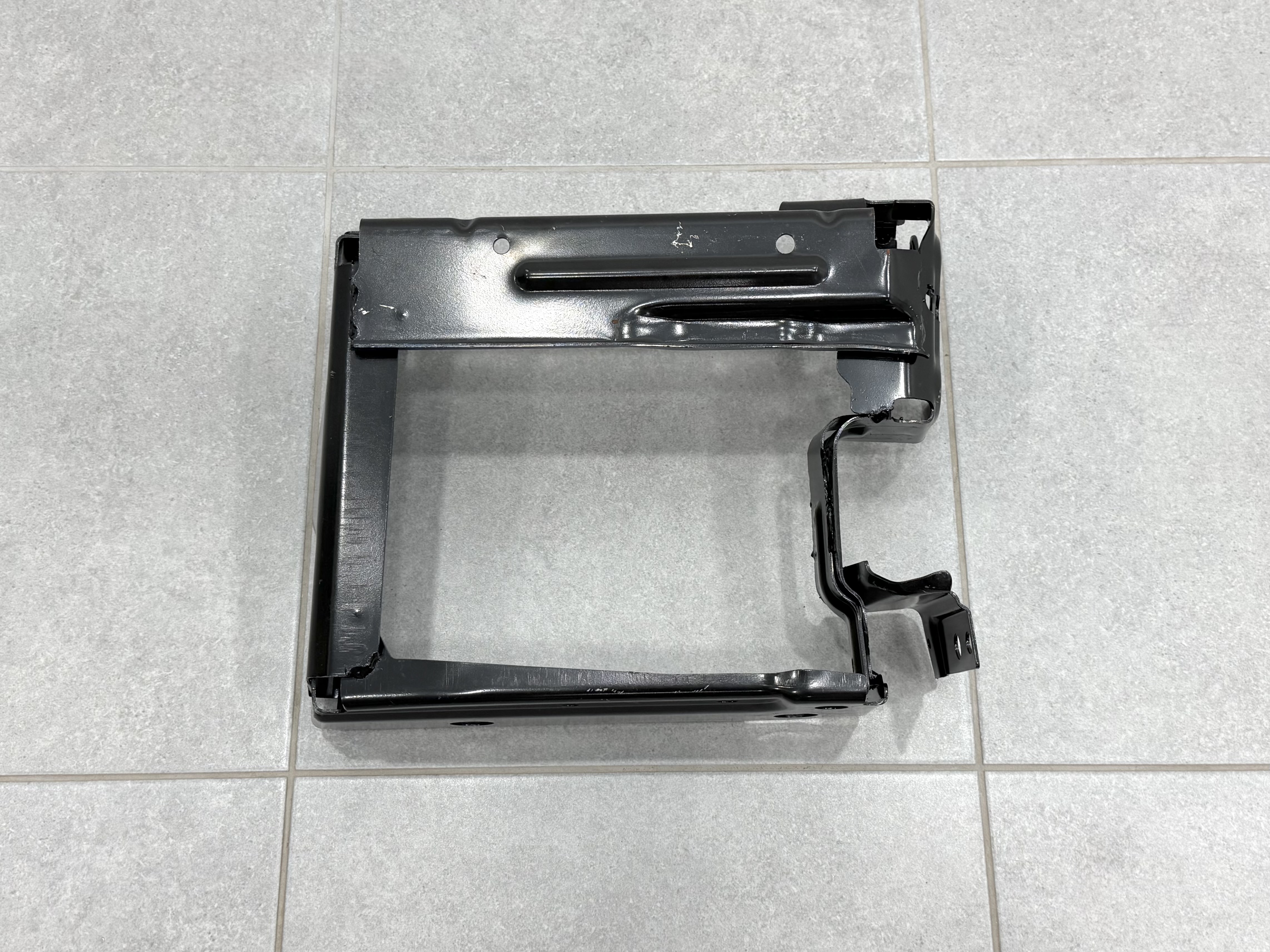 Кронштейн підсилювач правий 51117422226 для BMW 3 series G20 G21 2