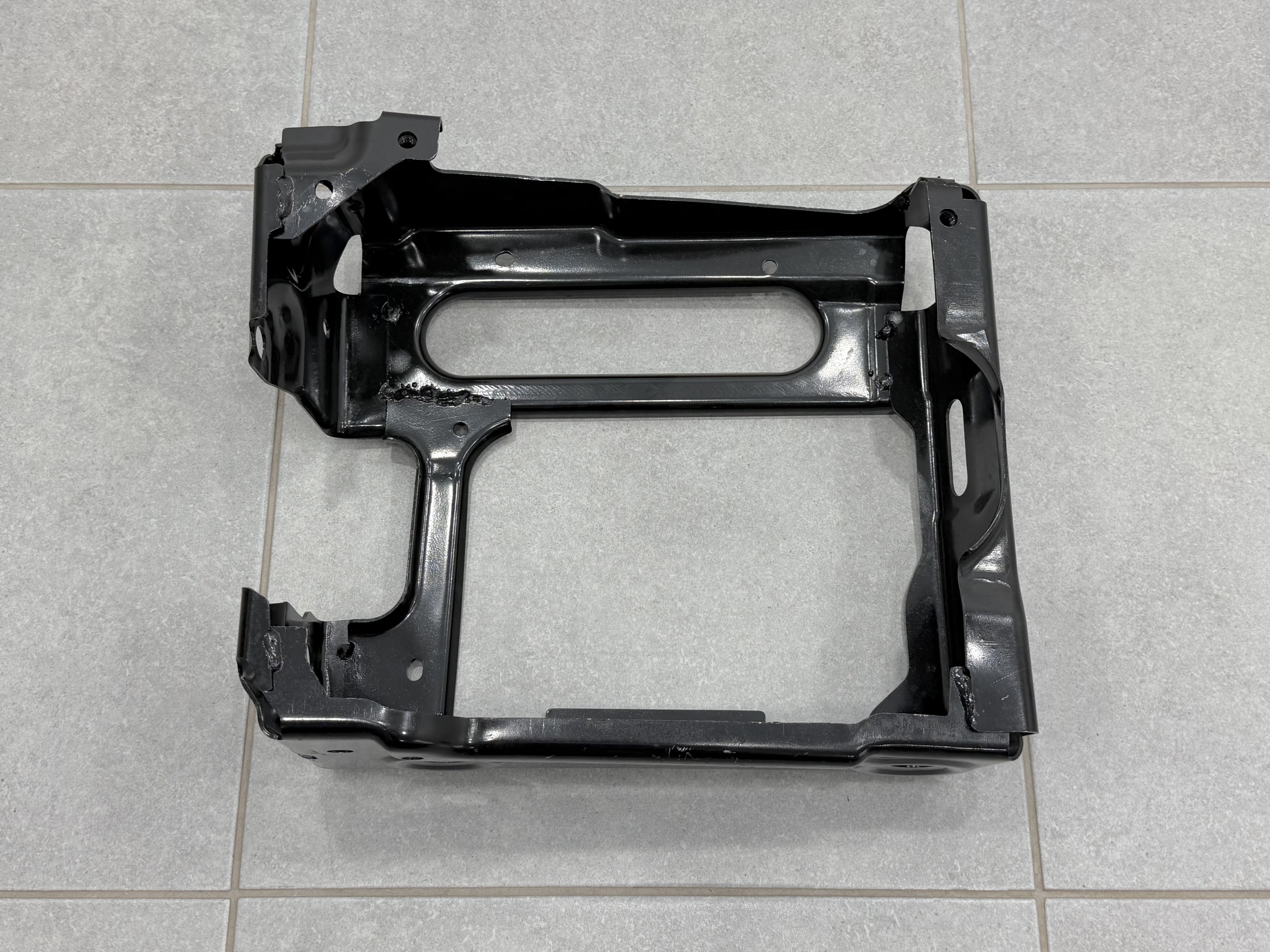 Кронштейн підсилювач правий 51117399916 для BMW X3 G01 X4 G02 5
