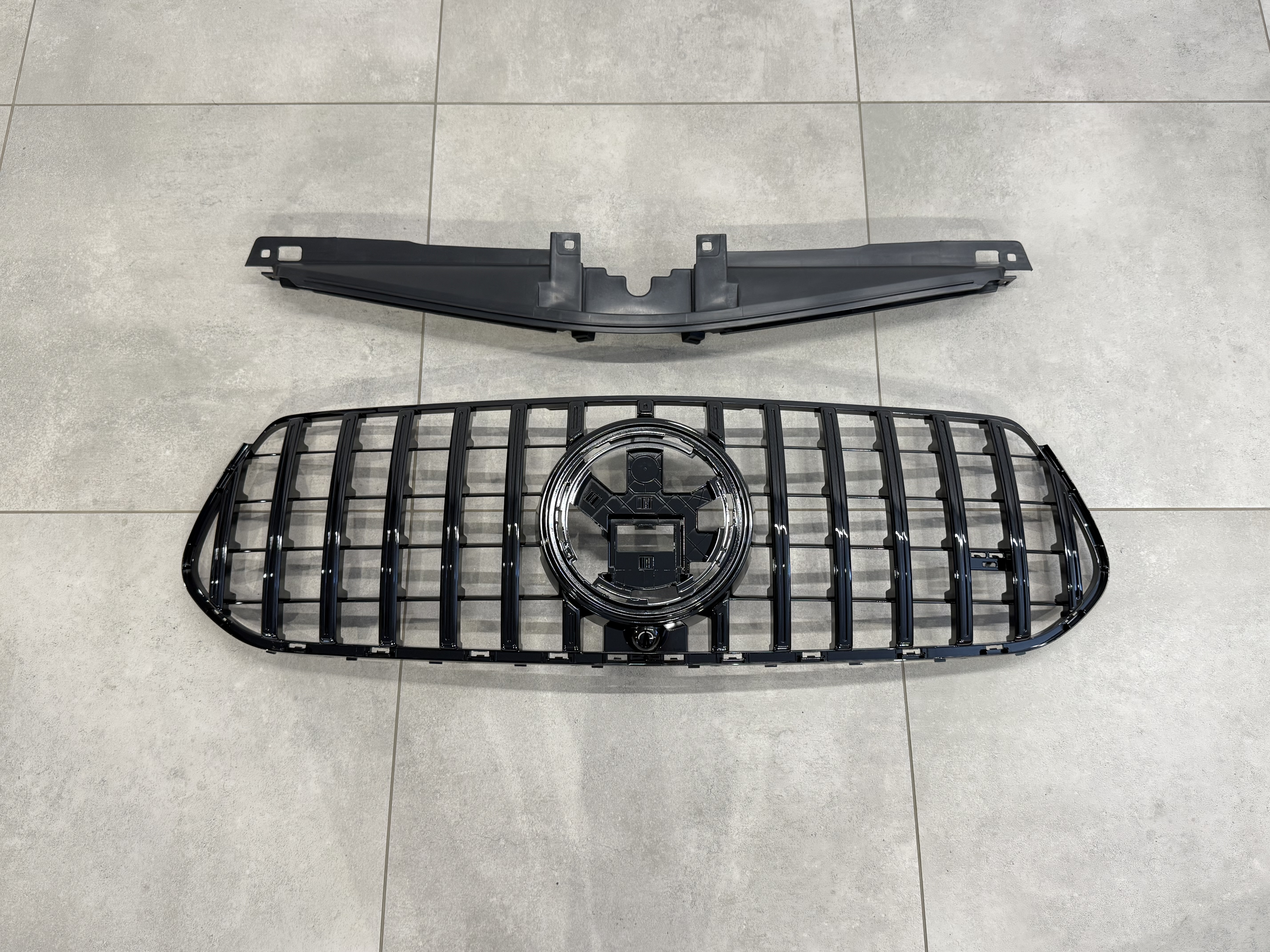 Решітка радіатора GT BLACK Mercedes GLE-Class V167 2023+ 2