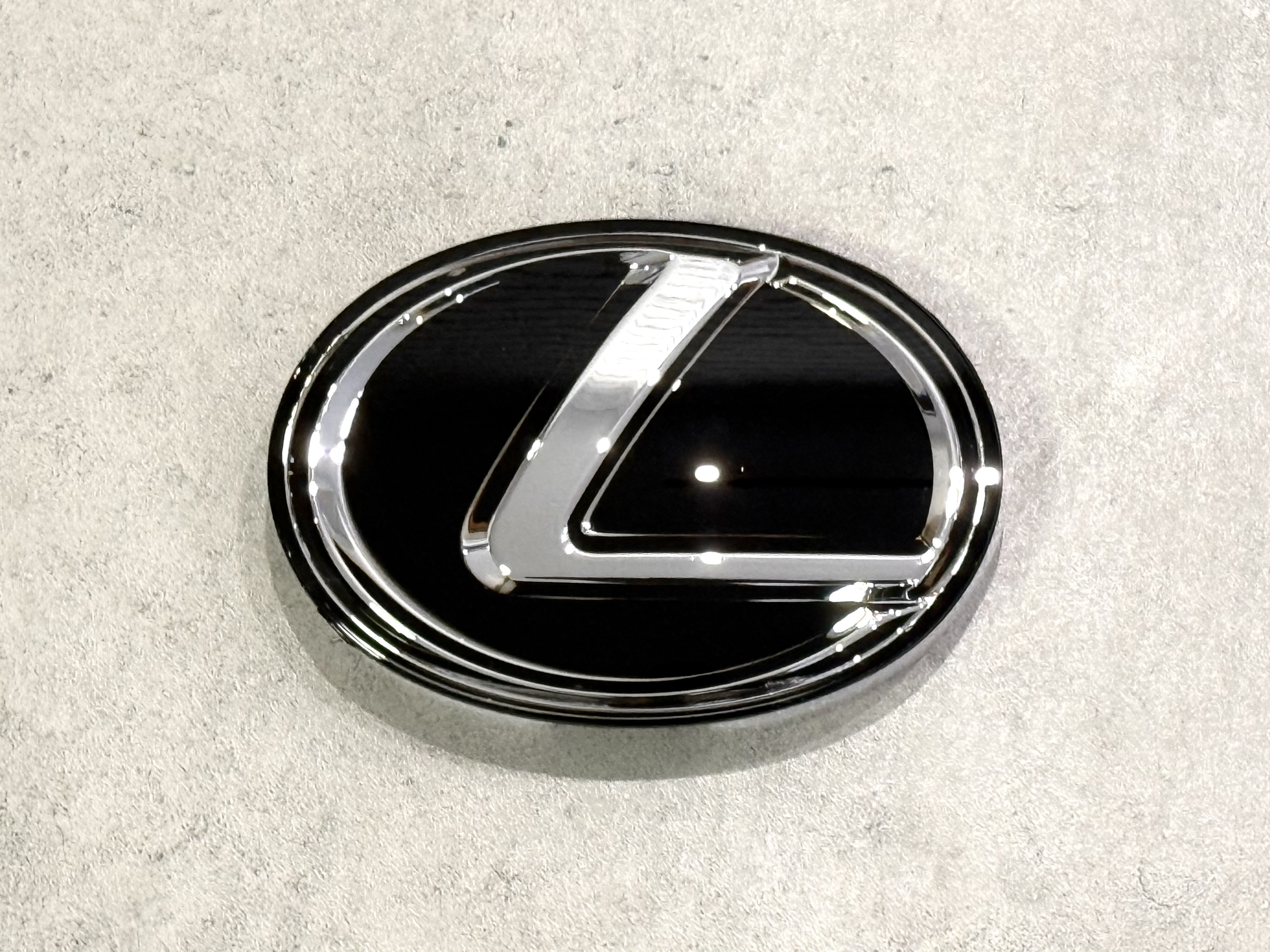 Емблема під склом 5314133170 Lexus CT NX ES IS RX 163ММ 3
