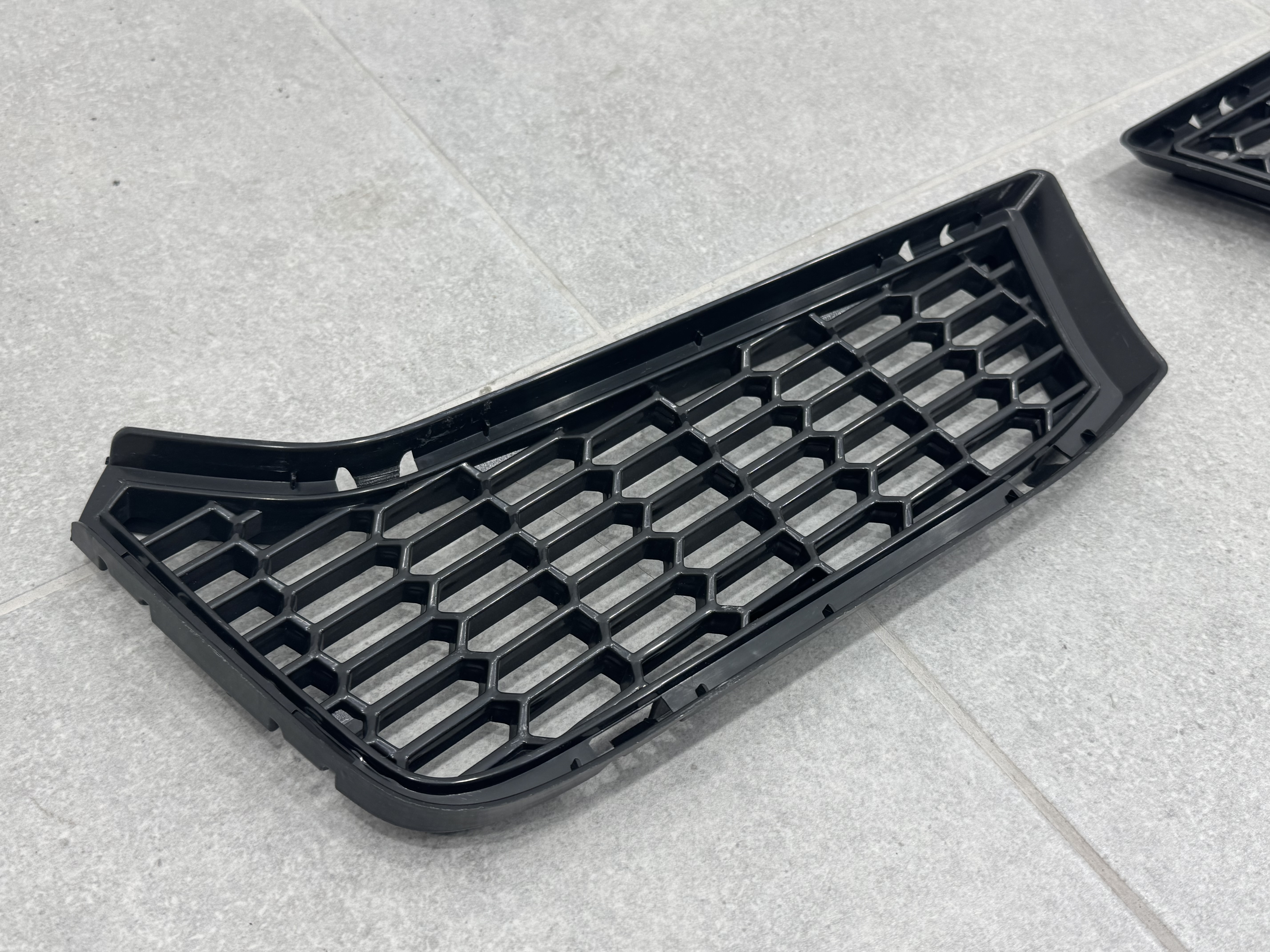 Решітки в бампер M3 look BMW 3 series F30 / F31 2012-2018 L+R 2