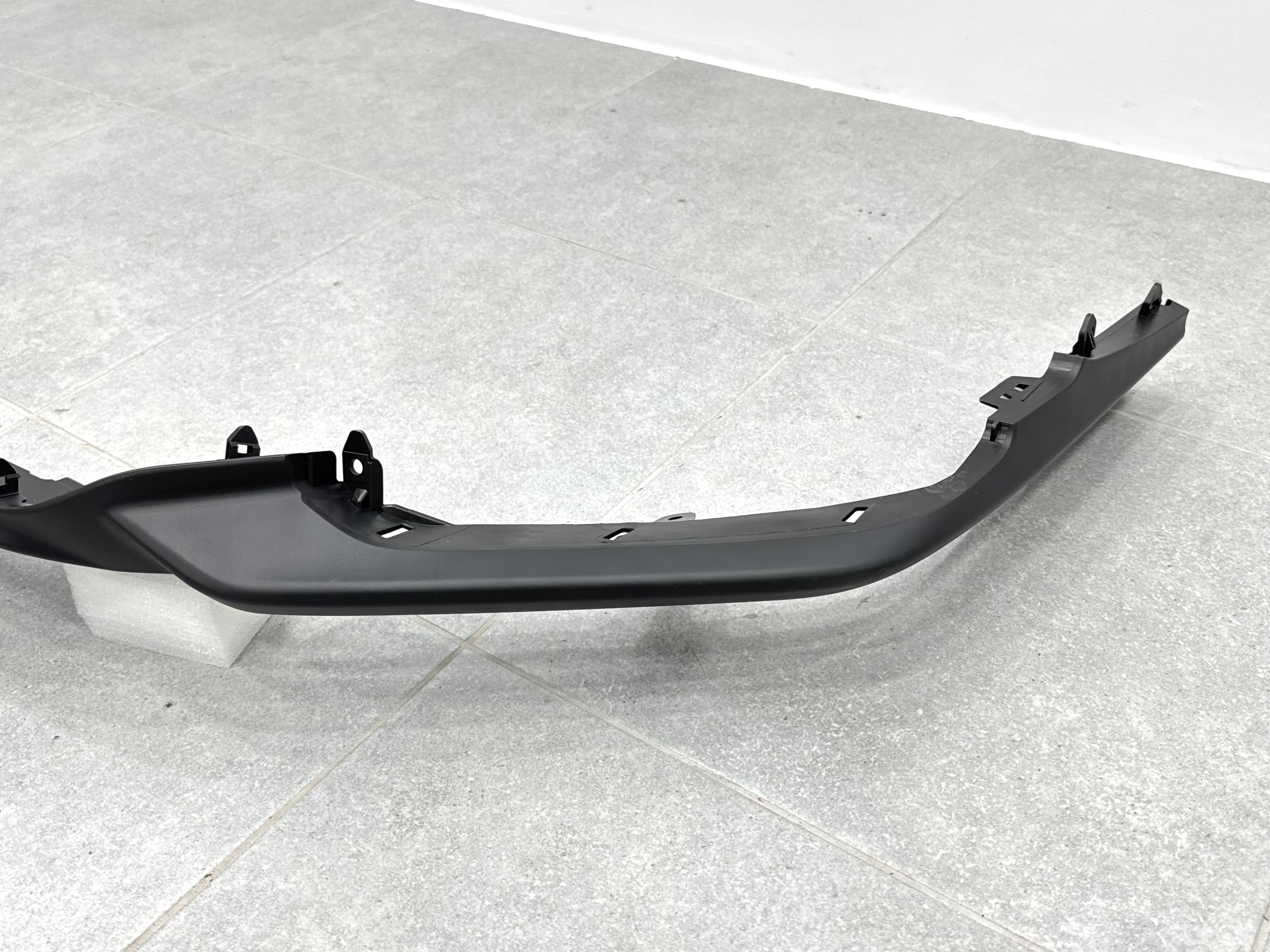Спідниця губа переднього бампера OEM для Lexus NX 2022+ 3
