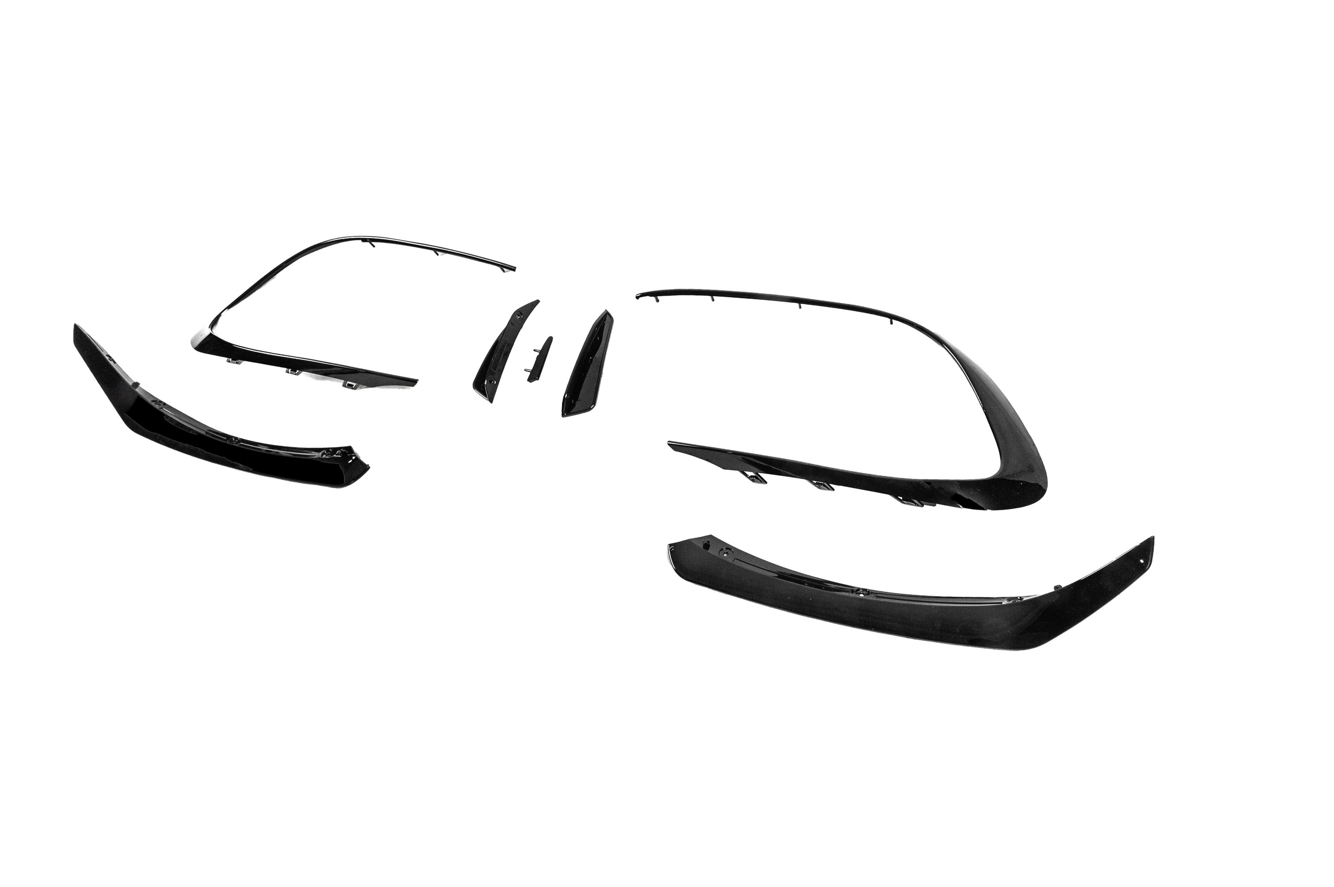 Передній бампер в зібраному вигляді (стиль CLA45 AMG) 5