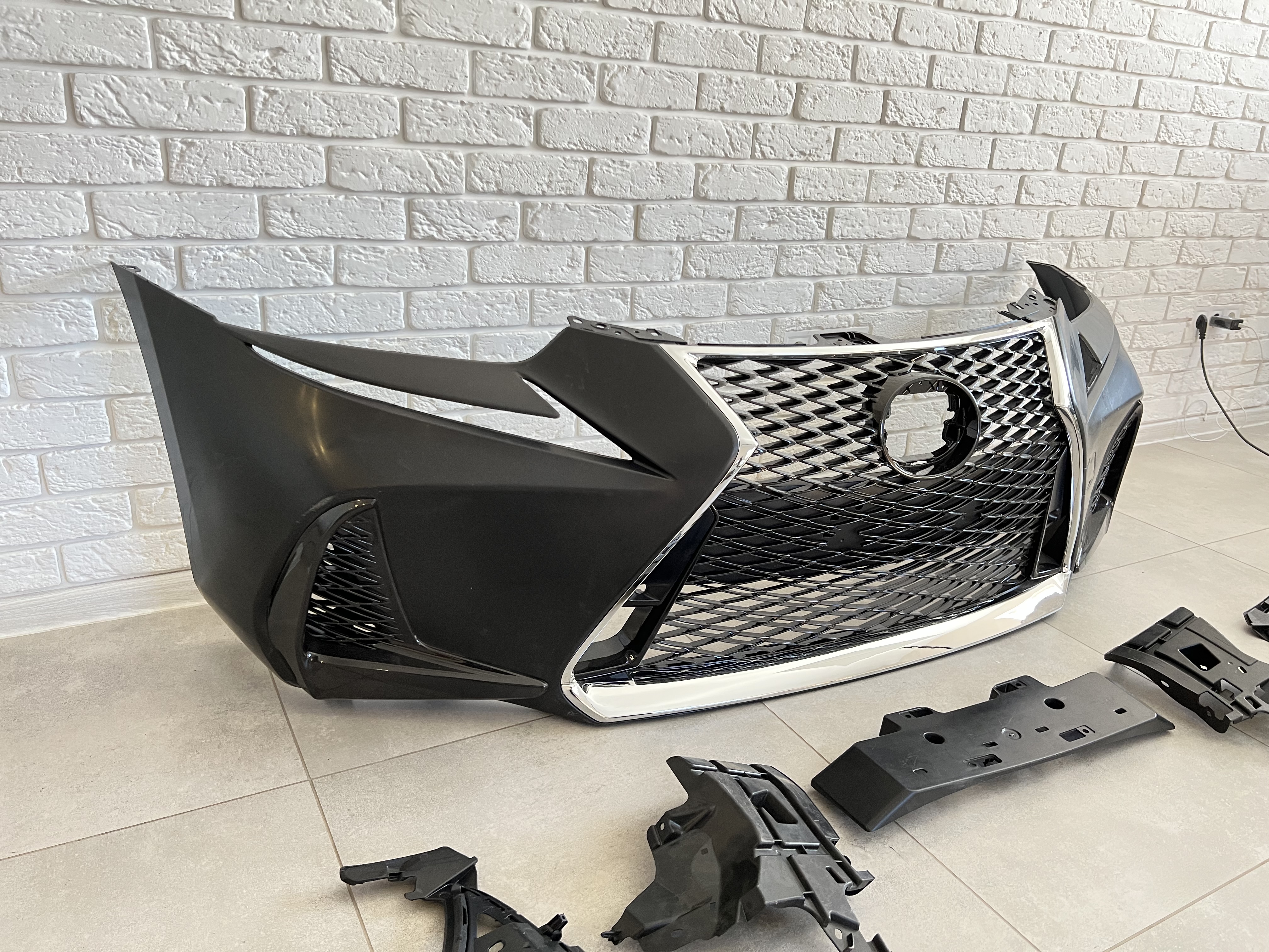 Бампер передній у зборі F-Sport Lexus IS рестайлінг 2017-2020 4