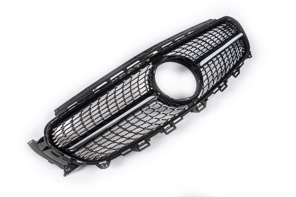 Передня решітка Diamond Black (для Avantgarde/AMG-Line/E43 AMG/E53 AMG 2016-2020) З місцем під камеру 4